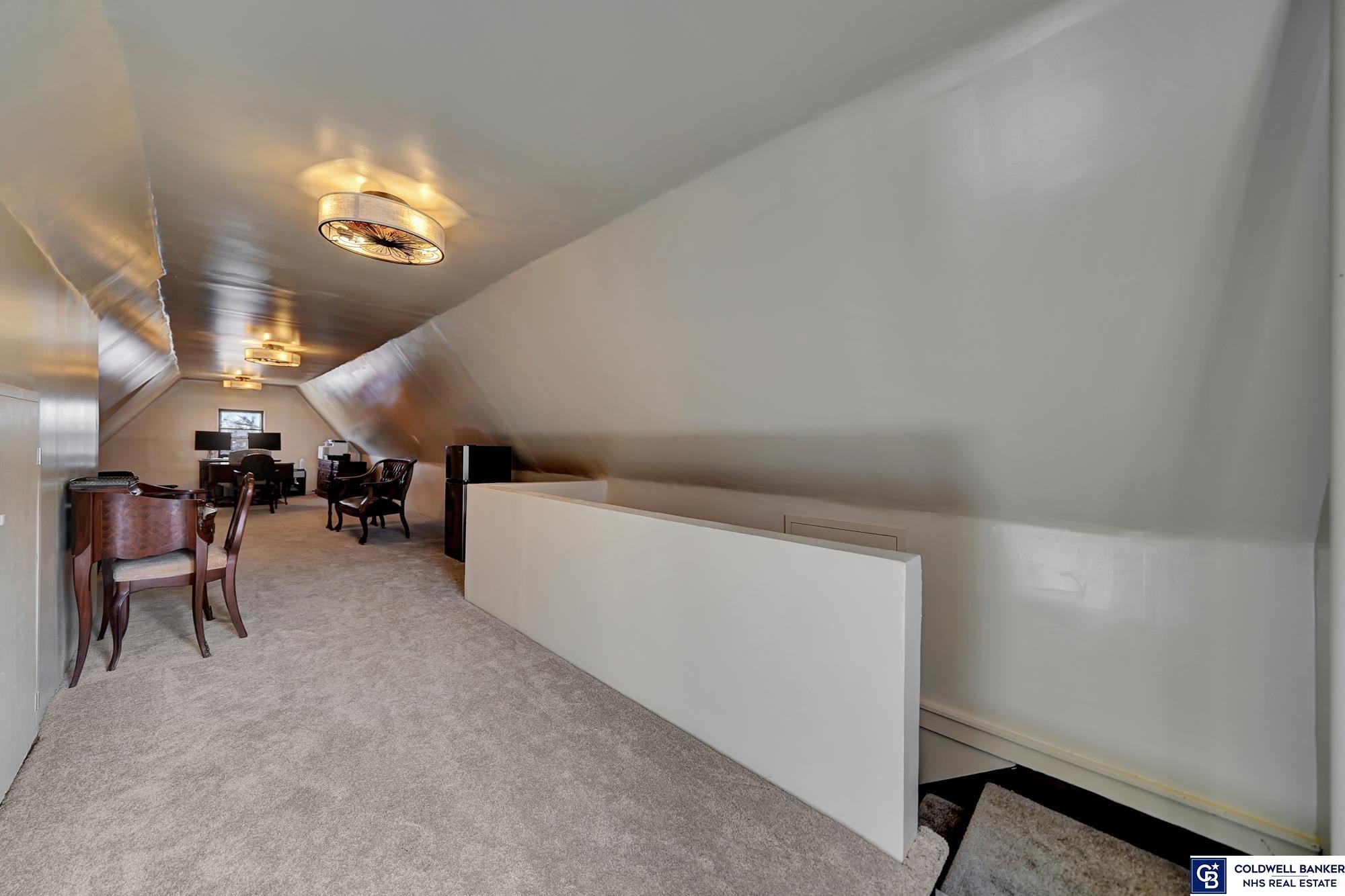 Lincoln, Nebraska, 68510, United States, 6 Bedrooms Bedrooms, ,2 BathroomsBathrooms,Residential,For Sale,1796246