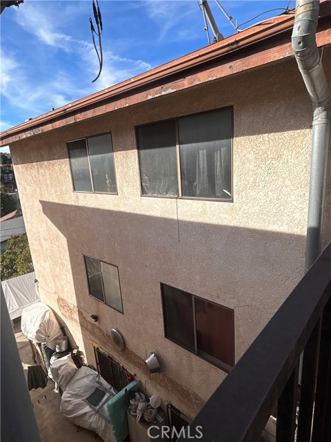 Los Angeles, California, 90063, United States, 9 Bedrooms Bedrooms, ,Residential,For Sale,2012068