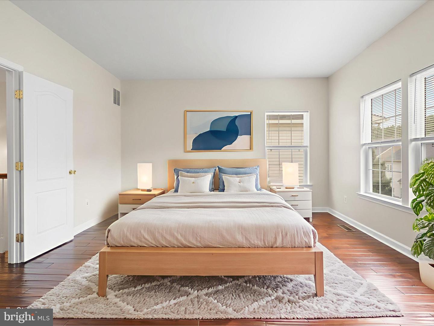 Alexandria, Virginia, 22306, United States, 3 Bedrooms Bedrooms, ,4 BathroomsBathrooms,Residential,For Sale,1989566