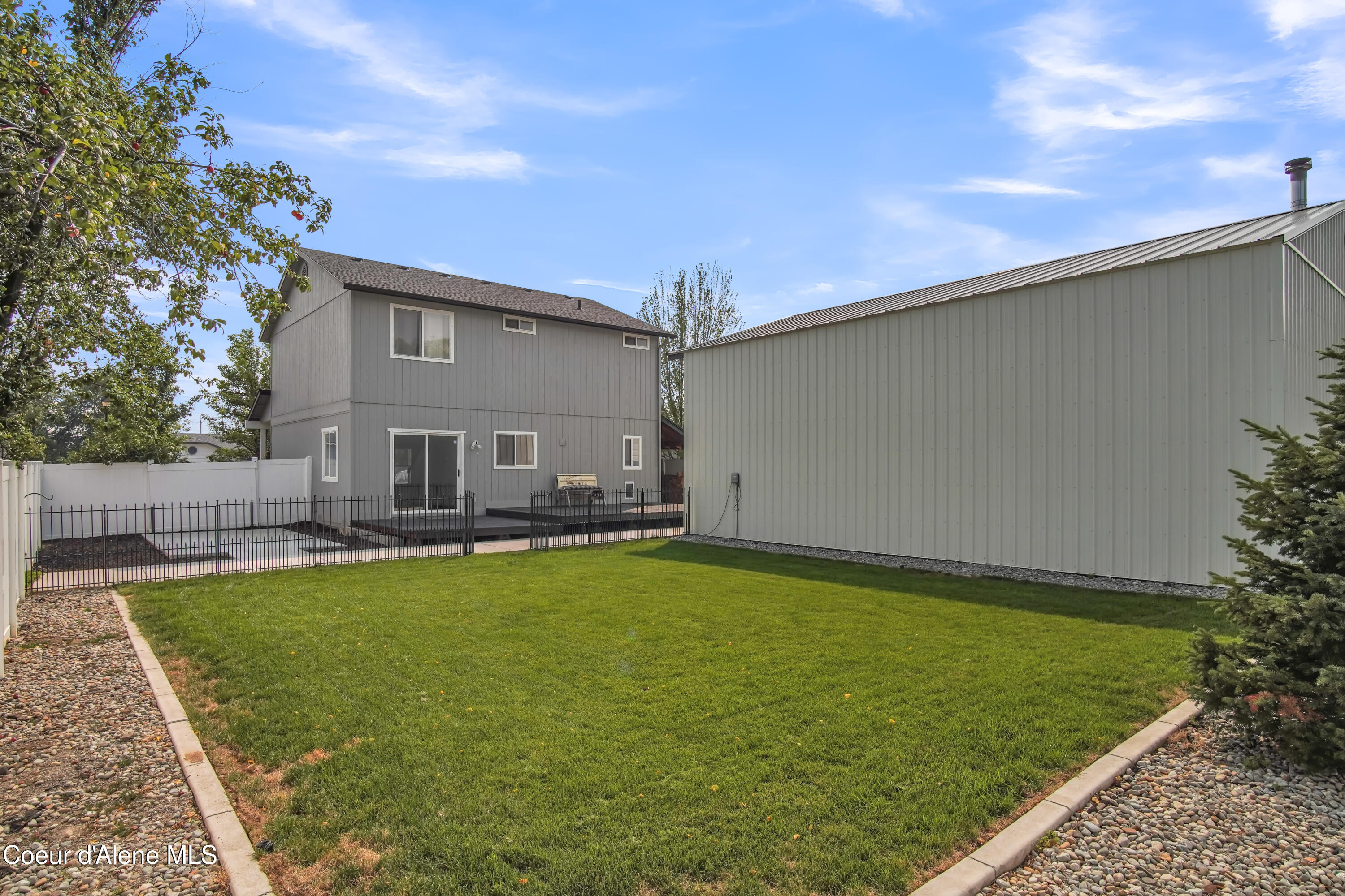 Hayden, Idaho, 83835, United States, 3 Bedrooms Bedrooms, ,3 BathroomsBathrooms,Residential,For Sale,1937119