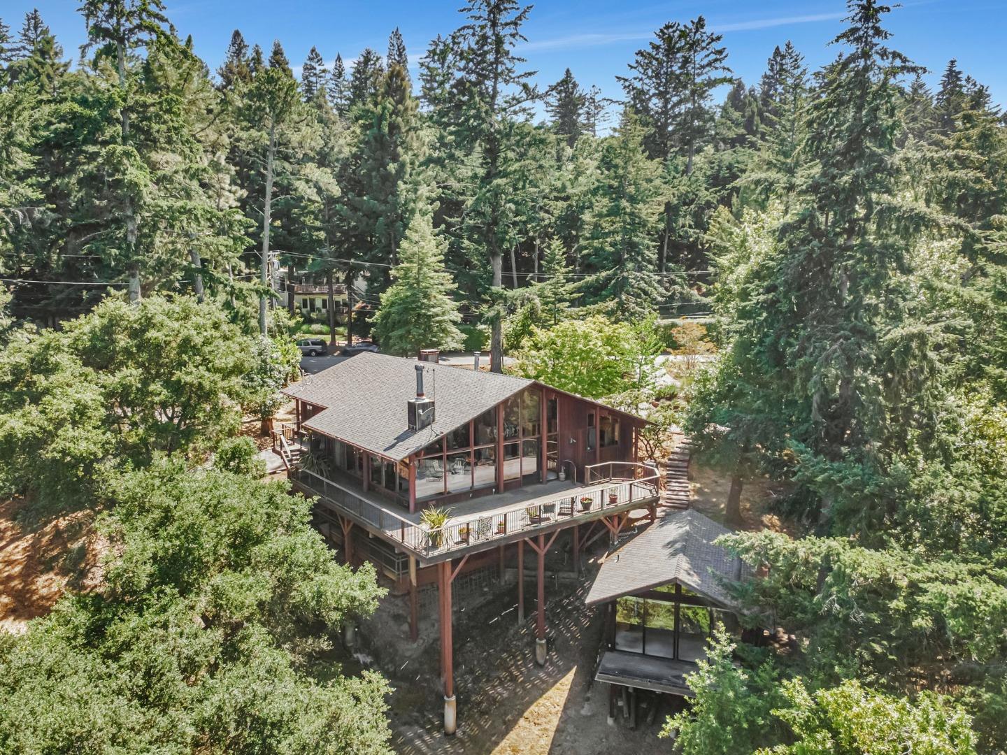 Woodside, California, 94062, United States, 3 Bedrooms Bedrooms, ,4 BathroomsBathrooms,Residential,For Sale,1848969
