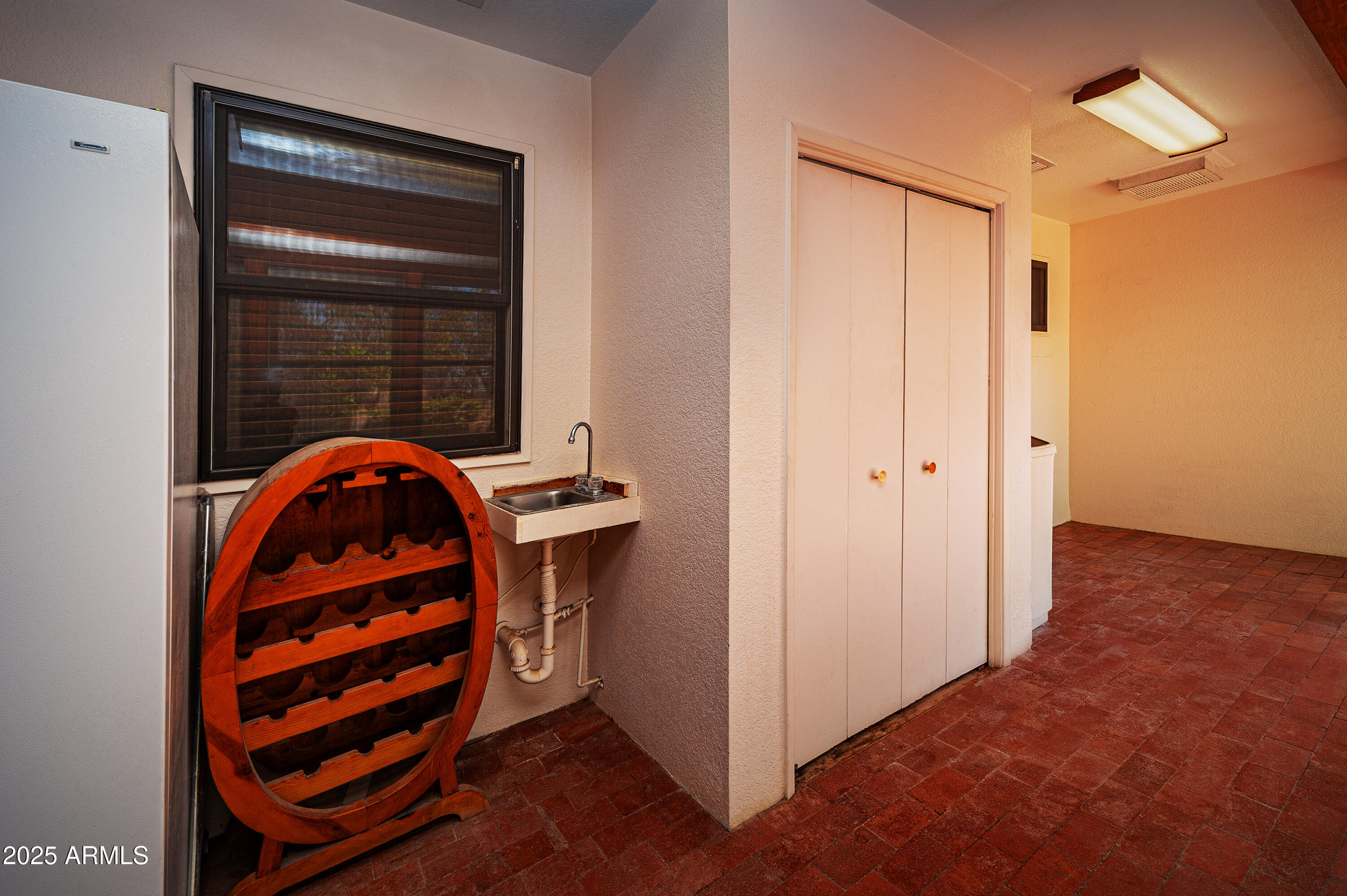 Cornville, Arizona, 86325, United States, 4 Bedrooms Bedrooms, ,3 BathroomsBathrooms,Residential,For Sale,2003408