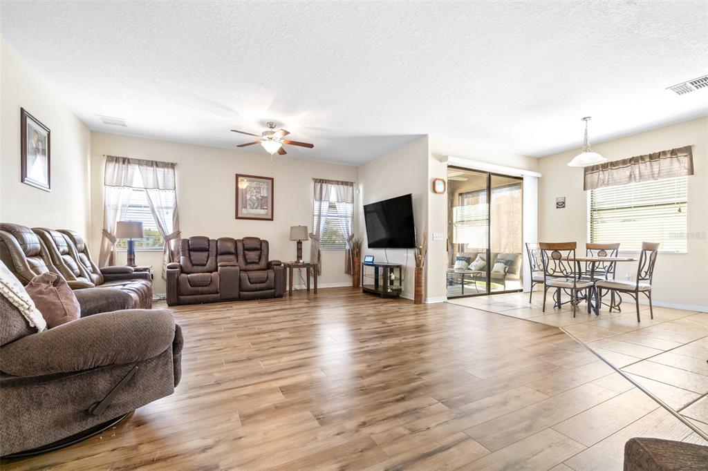 Trinity, Florida, 34655, United States, 6 Bedrooms Bedrooms, ,4 BathroomsBathrooms,Residential,For Sale,1917257