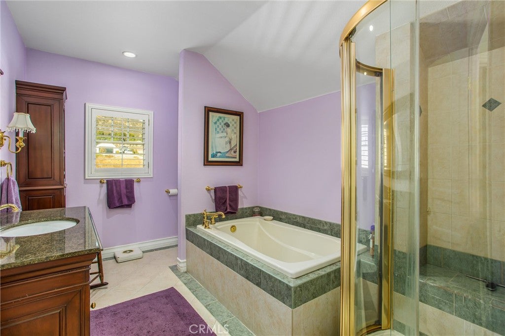 Cherry Valley, California, 92223, United States, 4 Bedrooms Bedrooms, ,4 BathroomsBathrooms,Residential,For Sale,1980244