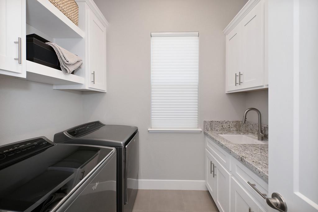 Roseville, California, 95747, United States, 4 Bedrooms Bedrooms, ,4 BathroomsBathrooms,Residential,For Sale,1927249