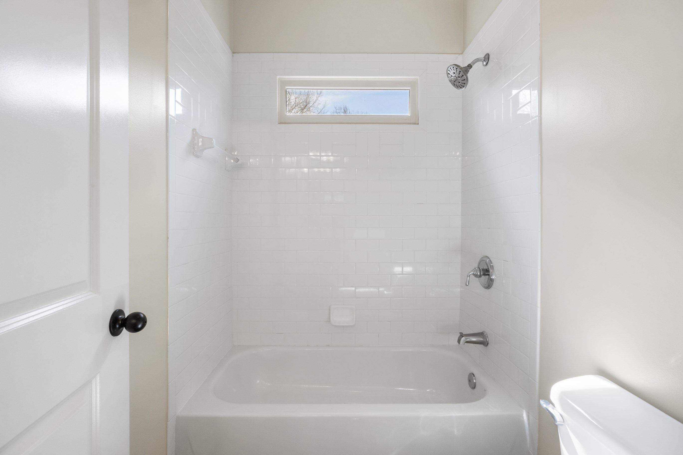  Move-in Ready Home Offers Exceptional Space, Comfort, and Craftsmanship - 物件實景