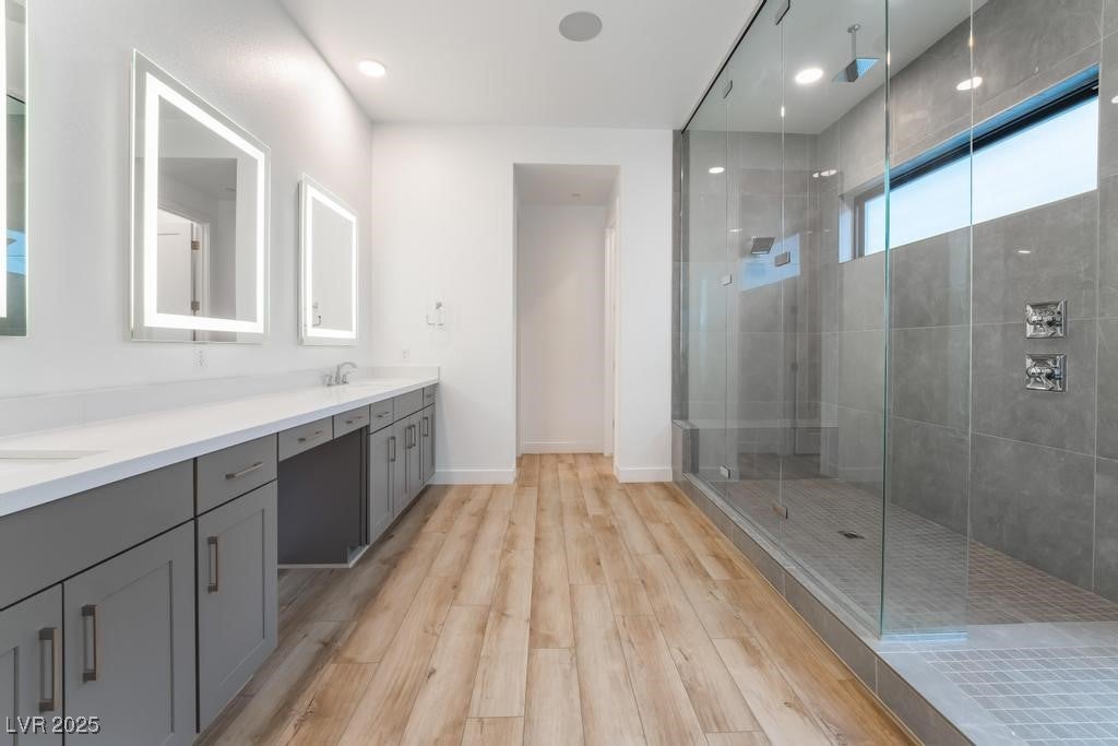 Las Vegas, Nevada, 89138, United States, 4 Bedrooms Bedrooms, ,4 BathroomsBathrooms,Residential,For Sale,1981768