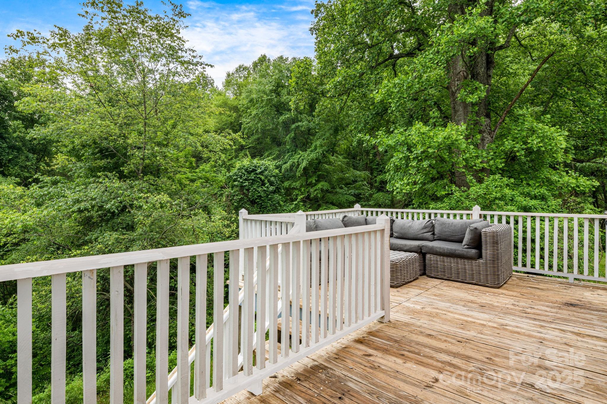 Asheville, North Carolina, 28803, United States, 4 Bedrooms Bedrooms, ,4 BathroomsBathrooms,Residential,For Sale,1825860