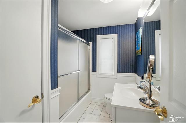 MONROE, Michigan, 48161, United States, 4 Bedrooms Bedrooms, ,4 BathroomsBathrooms,Residential,For Sale,1827211