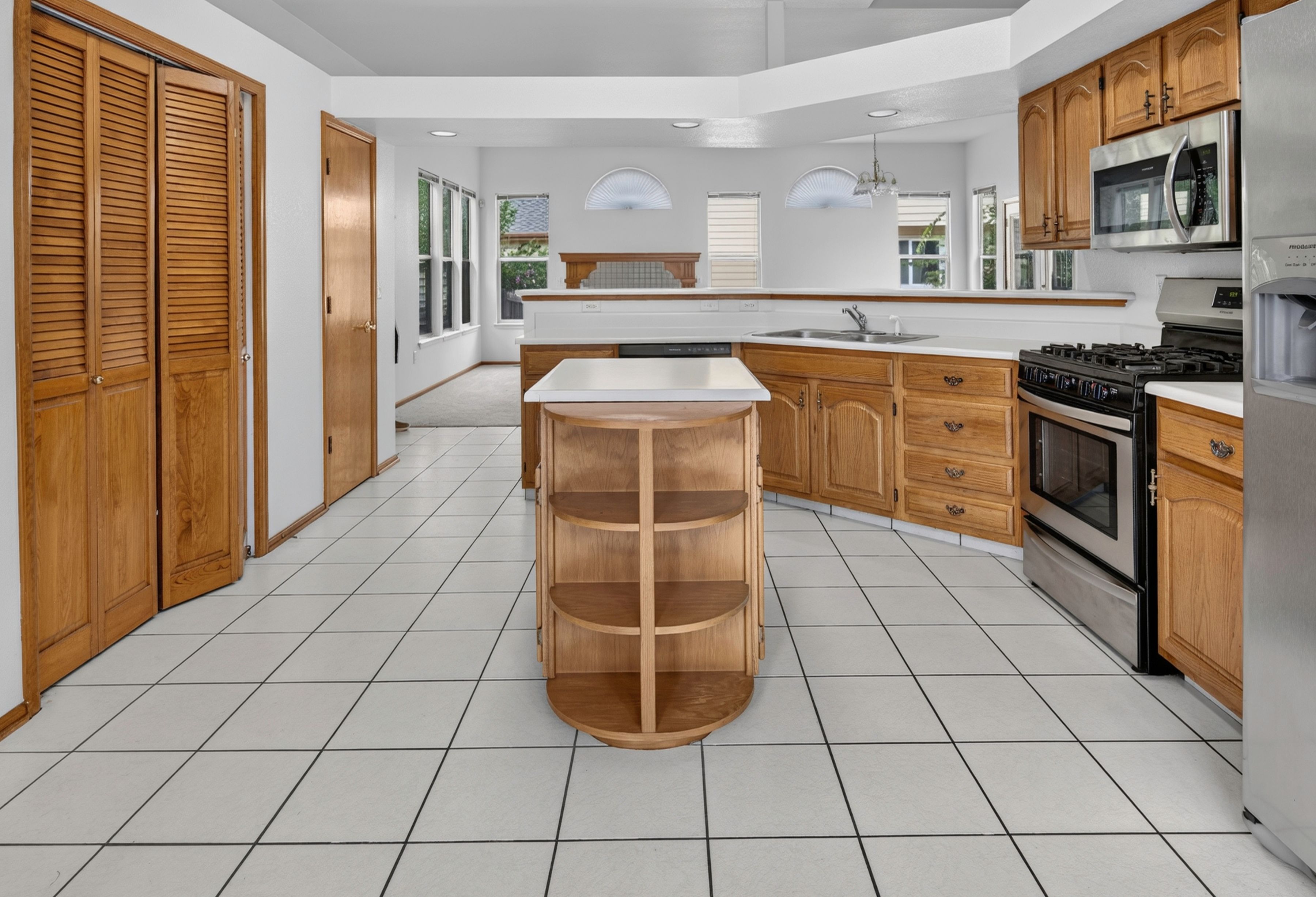  Lovingly Maintained Home in the Highly Sought-After Hunters Glen Community - 物件實景