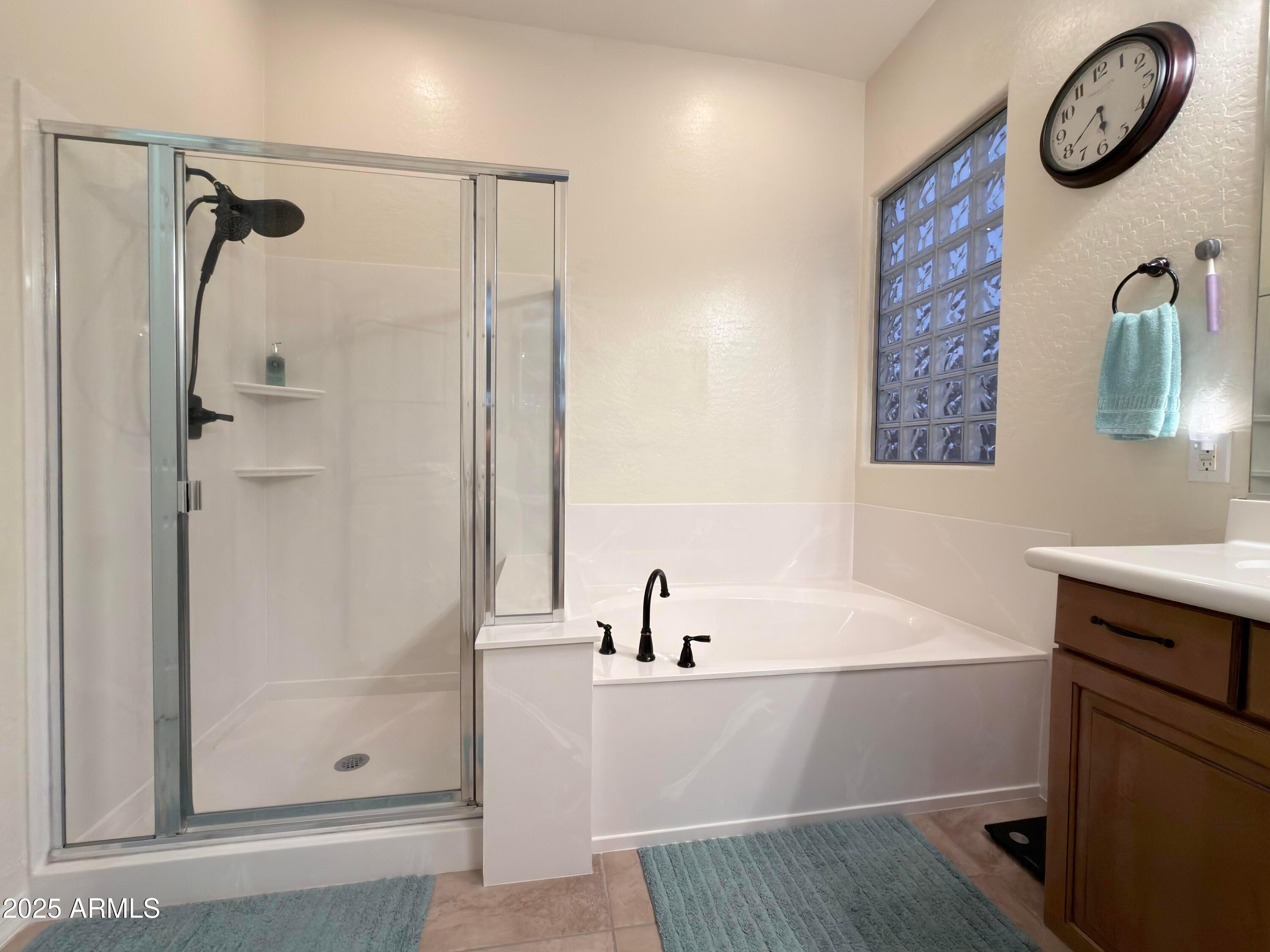 New River, Arizona, 85087, United States, 4 Bedrooms Bedrooms, ,2 BathroomsBathrooms,Residential,For Sale,1979585