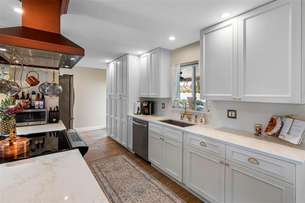 St Pete Beach, Florida, 33706, United States, 2 Bedrooms Bedrooms, ,2 BathroomsBathrooms,Residential,For Sale,1885302
