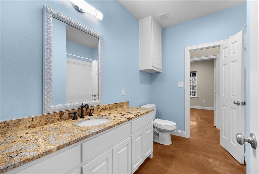 Weatherford, Texas, 76088, United States, 4 Bedrooms Bedrooms, ,3 BathroomsBathrooms,Residential,For Sale,1974322