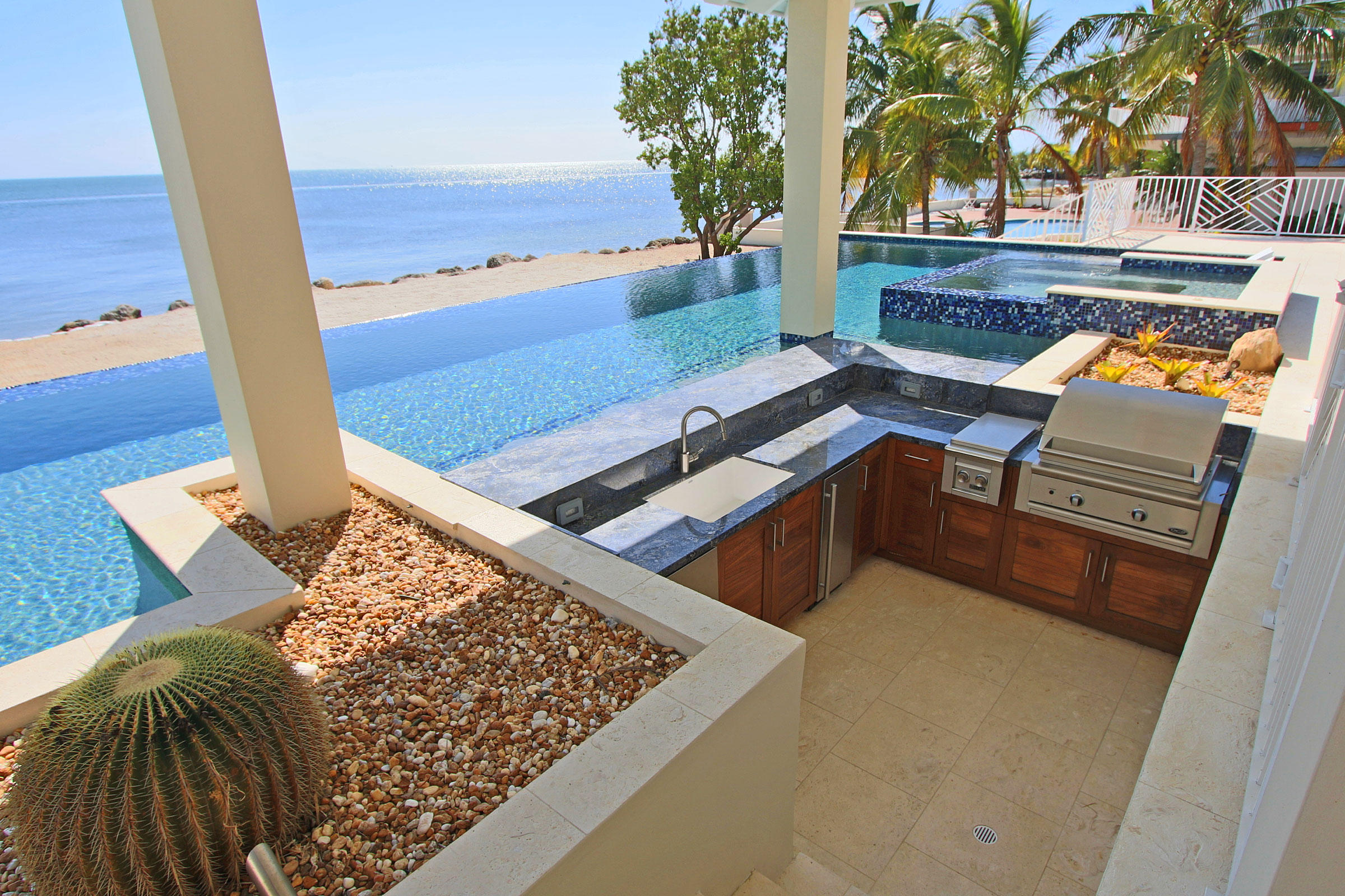 30 Ocean Front Drive, KEY LARGO, Florida, 33037, United States, 4 Bedrooms Bedrooms, ,4 BathroomsBathrooms,Residential,For Sale,30 Ocean Front Drive,1675367