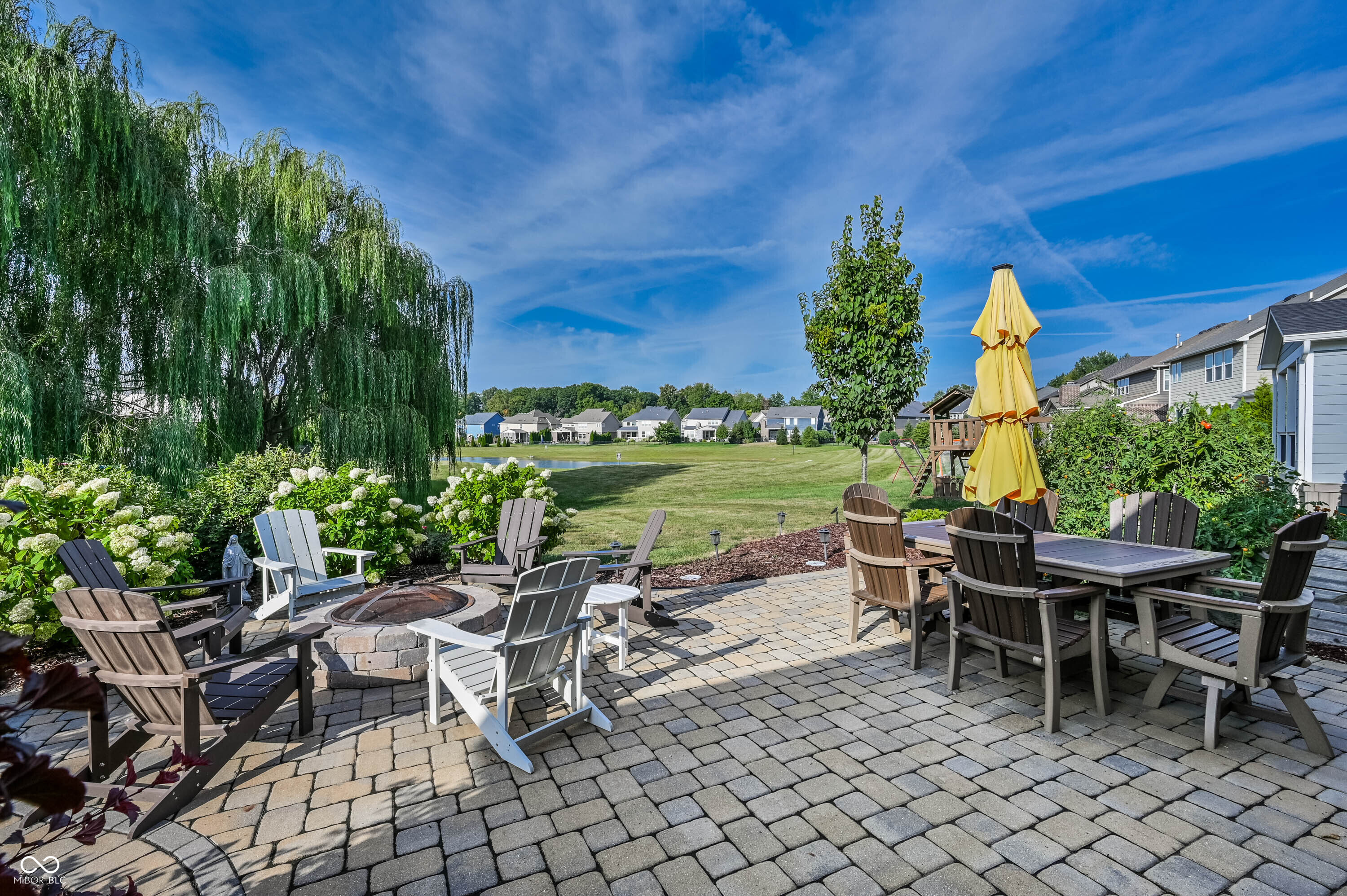 Zionsville, Indiana, 46077, United States, 4 Bedrooms Bedrooms, ,4 BathroomsBathrooms,Residential,For Sale,1942762