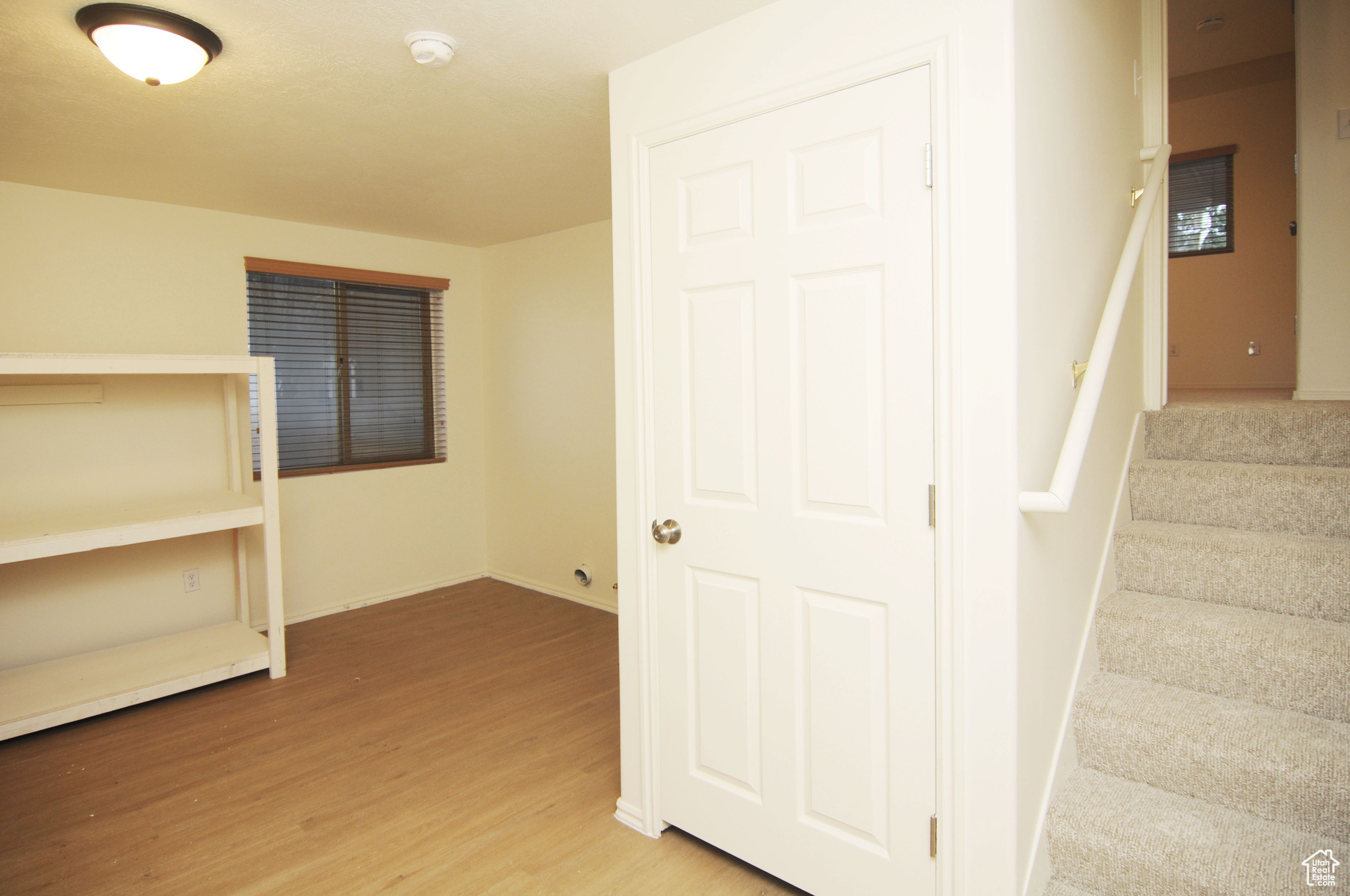 Clinton, Utah, 84015, United States, 4 Bedrooms Bedrooms, ,3 BathroomsBathrooms,Residential,For Sale,1970370