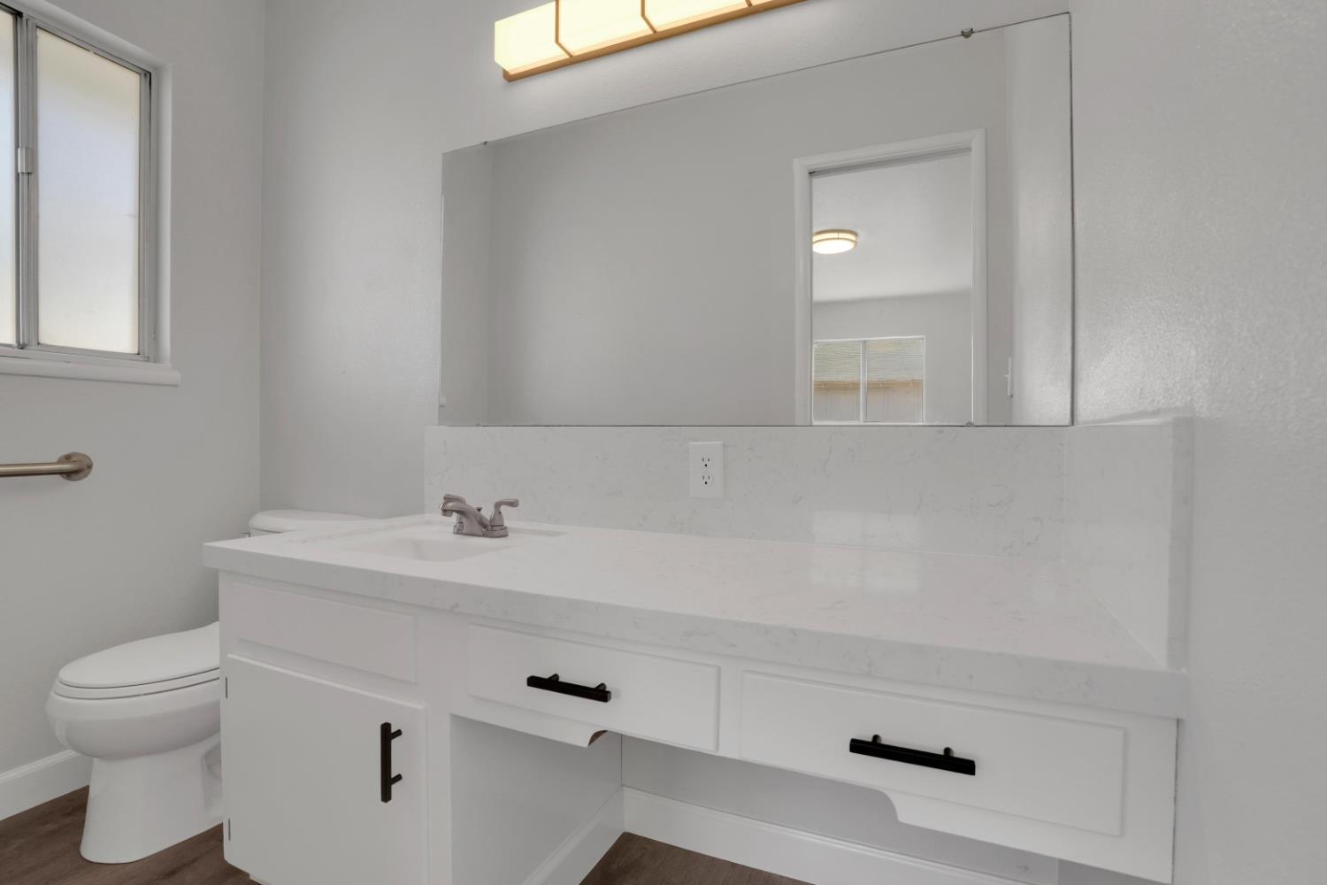 Turlock, California, 95380, United States, 2 Bedrooms Bedrooms, ,2 BathroomsBathrooms,Residential,For Sale,1823196