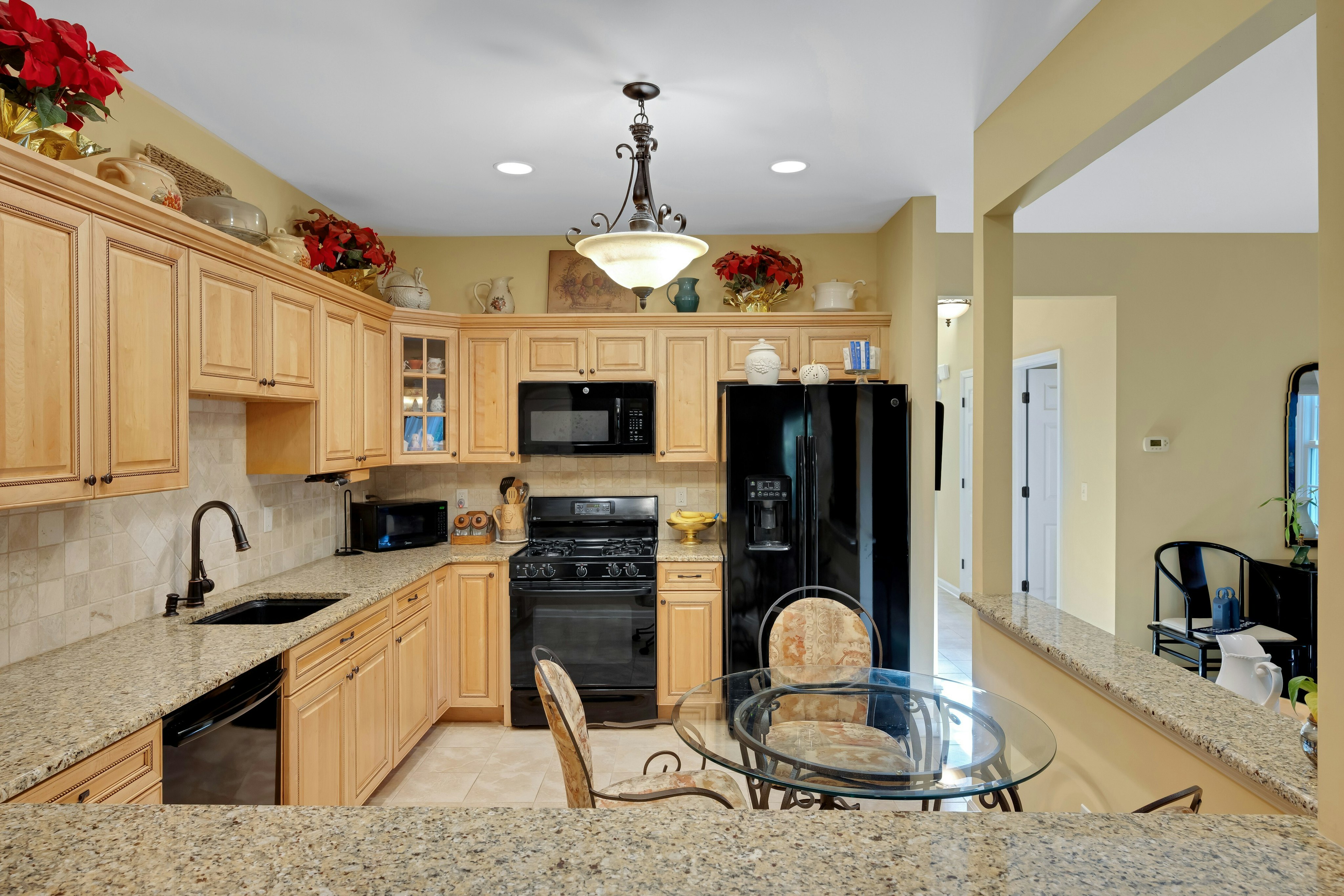  84 Emily Place, Parsippany-Troy Hills, NJ 07054 - 物件實景