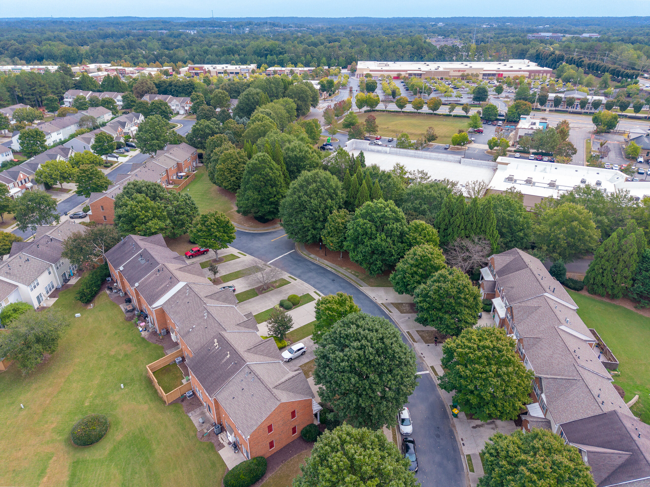  Beautifully Updated Townhome in Desirable Windward/Deerfield Area of Alpharetta - 物件實景