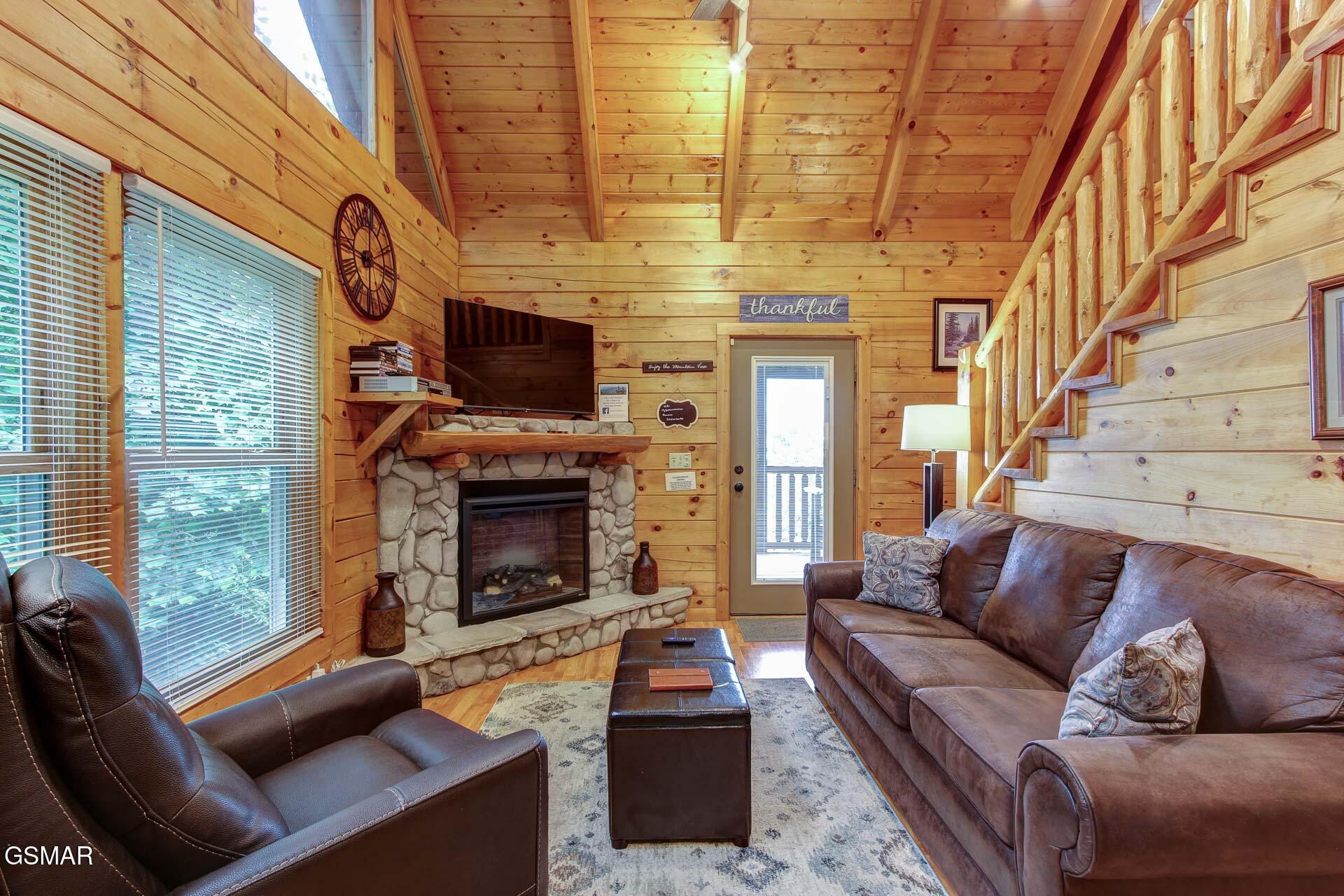 Sevierville, Tennessee, 37876, United States, 2 Bedrooms Bedrooms, ,2 BathroomsBathrooms,Residential,For Sale,1873057