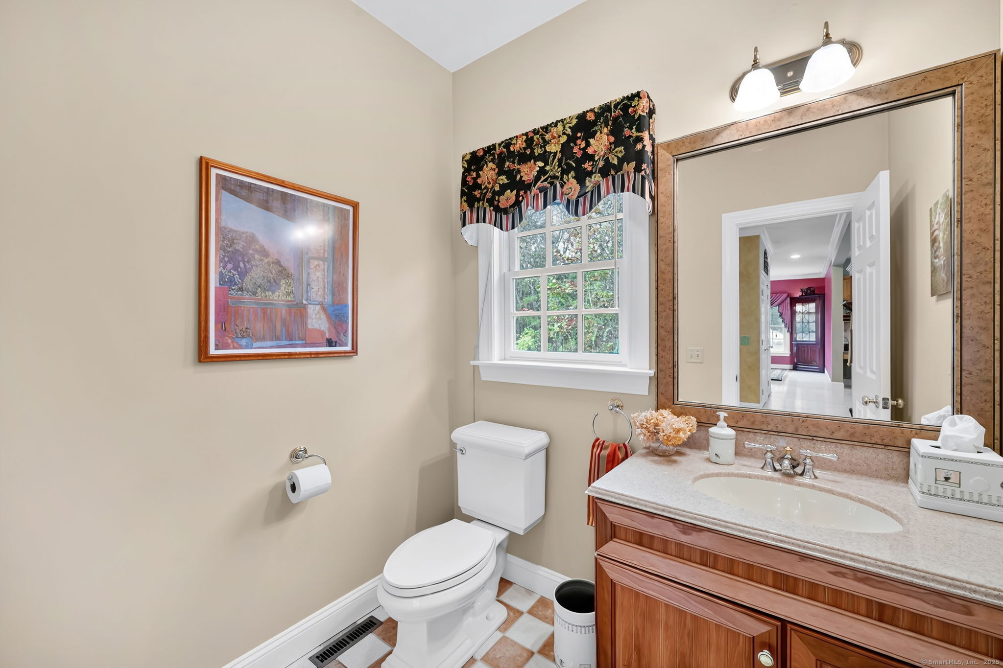 Suffield, Connecticut, 06078, United States, 4 Bedrooms Bedrooms, ,3 BathroomsBathrooms,Residential,For Sale,1988055