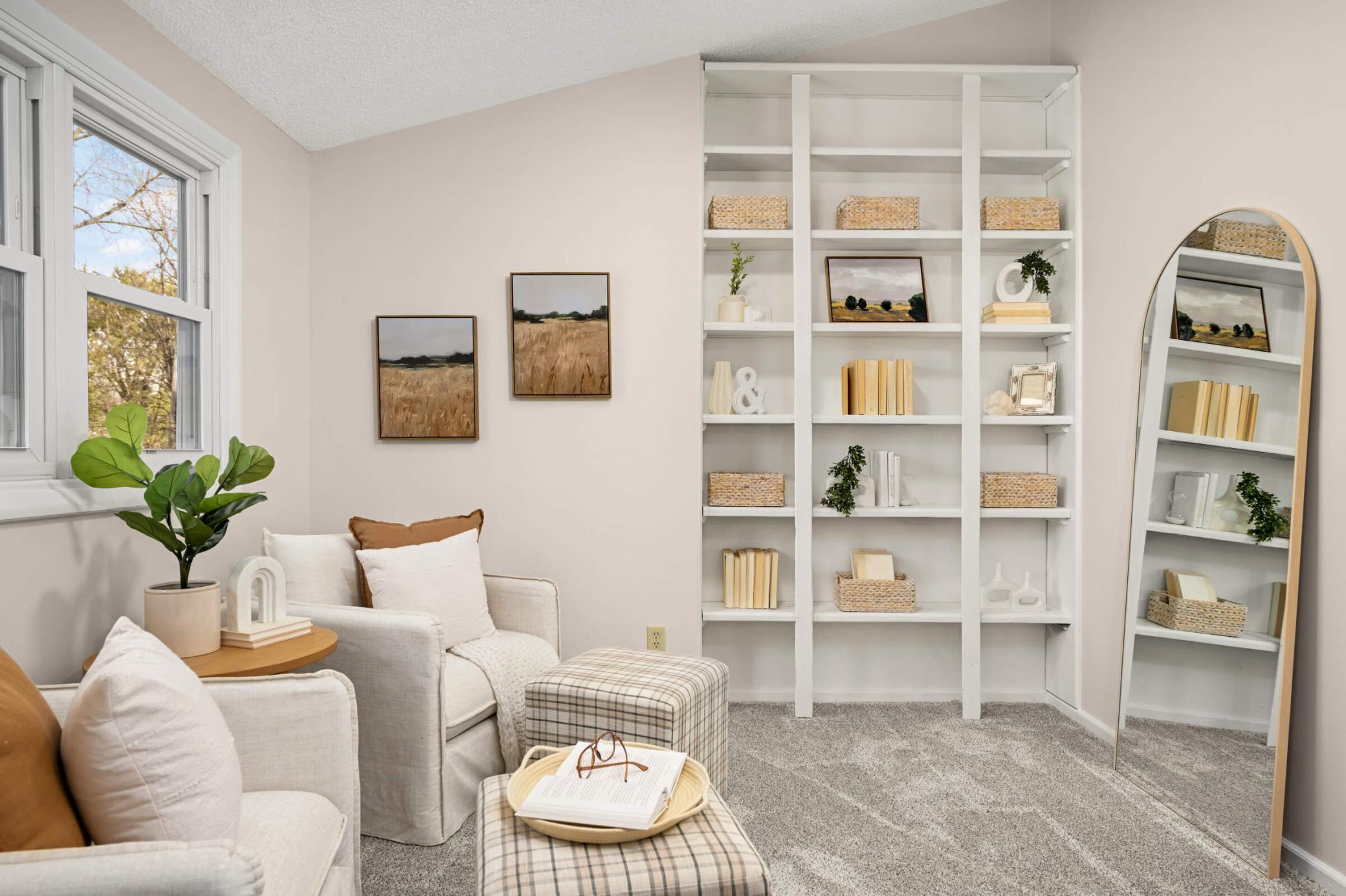 Vadnais Heights, Minnesota, 55127, United States, 4 Bedrooms Bedrooms, ,2 BathroomsBathrooms,Residential,For Sale,1993566