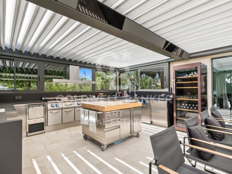 Marbella, Andalusia, ES, 6 Bedrooms Bedrooms, ,5 BathroomsBathrooms,Residential,For Sale,1959317