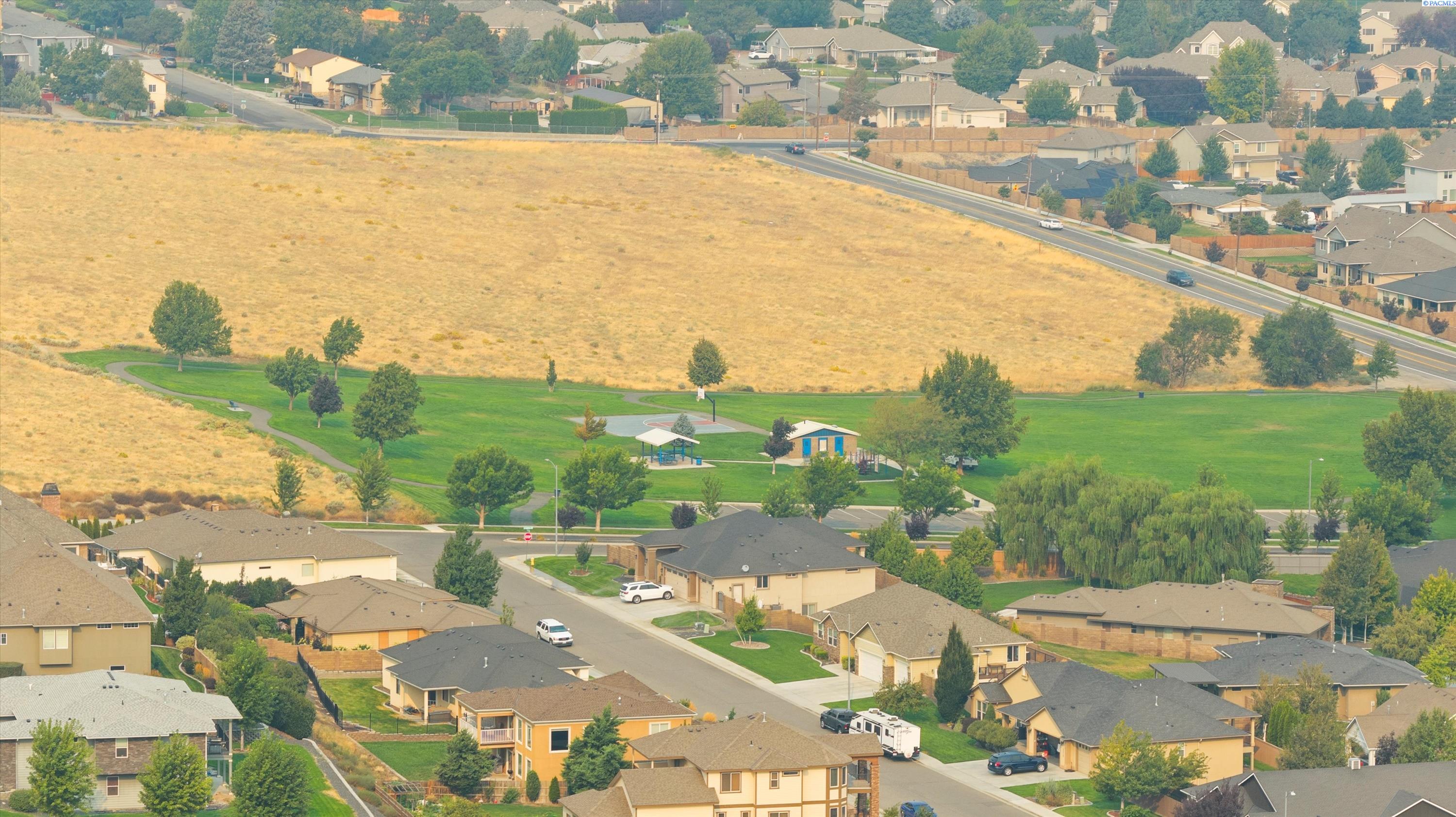 Kennewick, Washington, 99337, United States, 3 Bedrooms Bedrooms, ,2 BathroomsBathrooms,Residential,For Sale,1941817