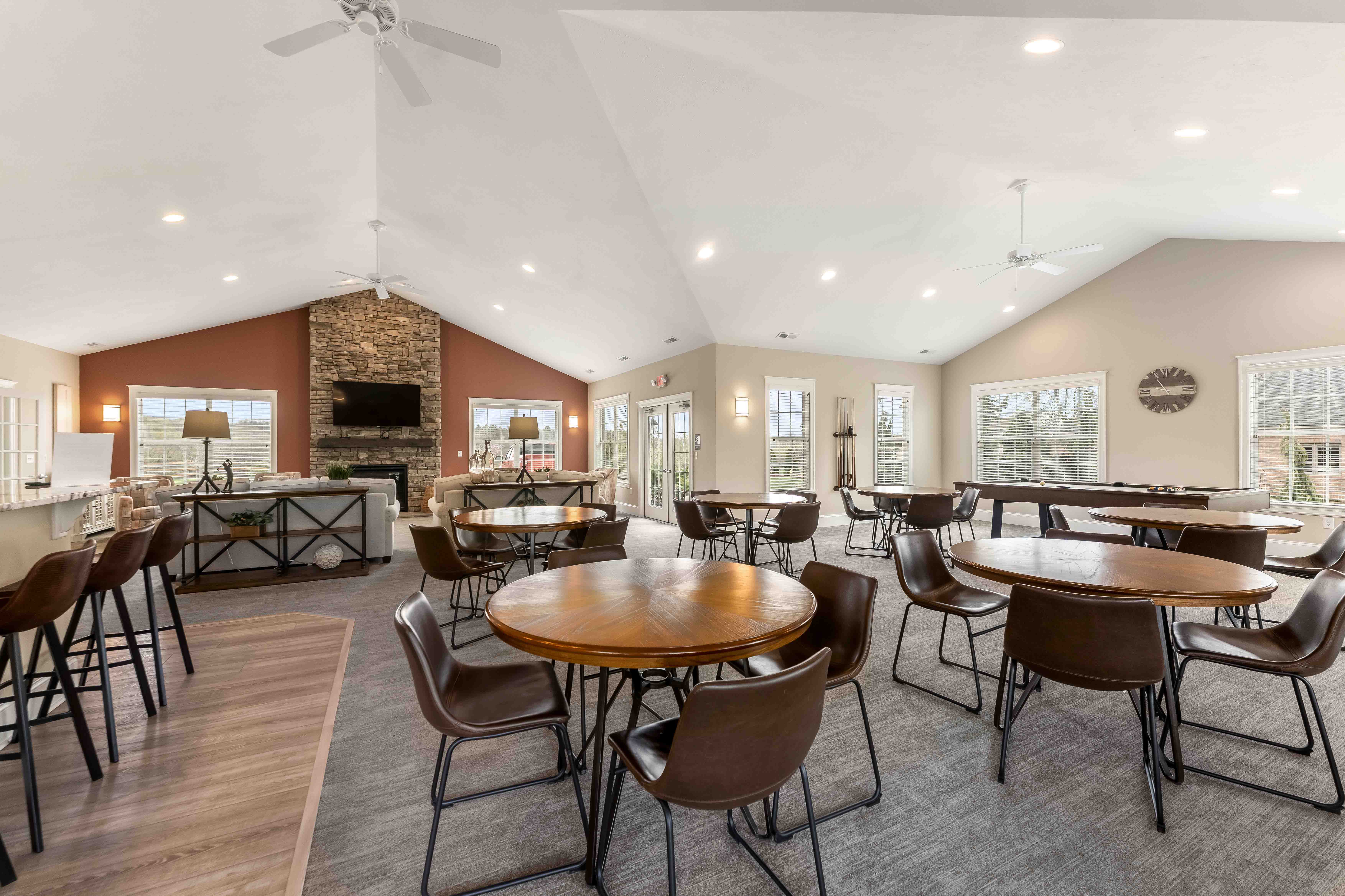  2003 South Links Avenue - 物件實景