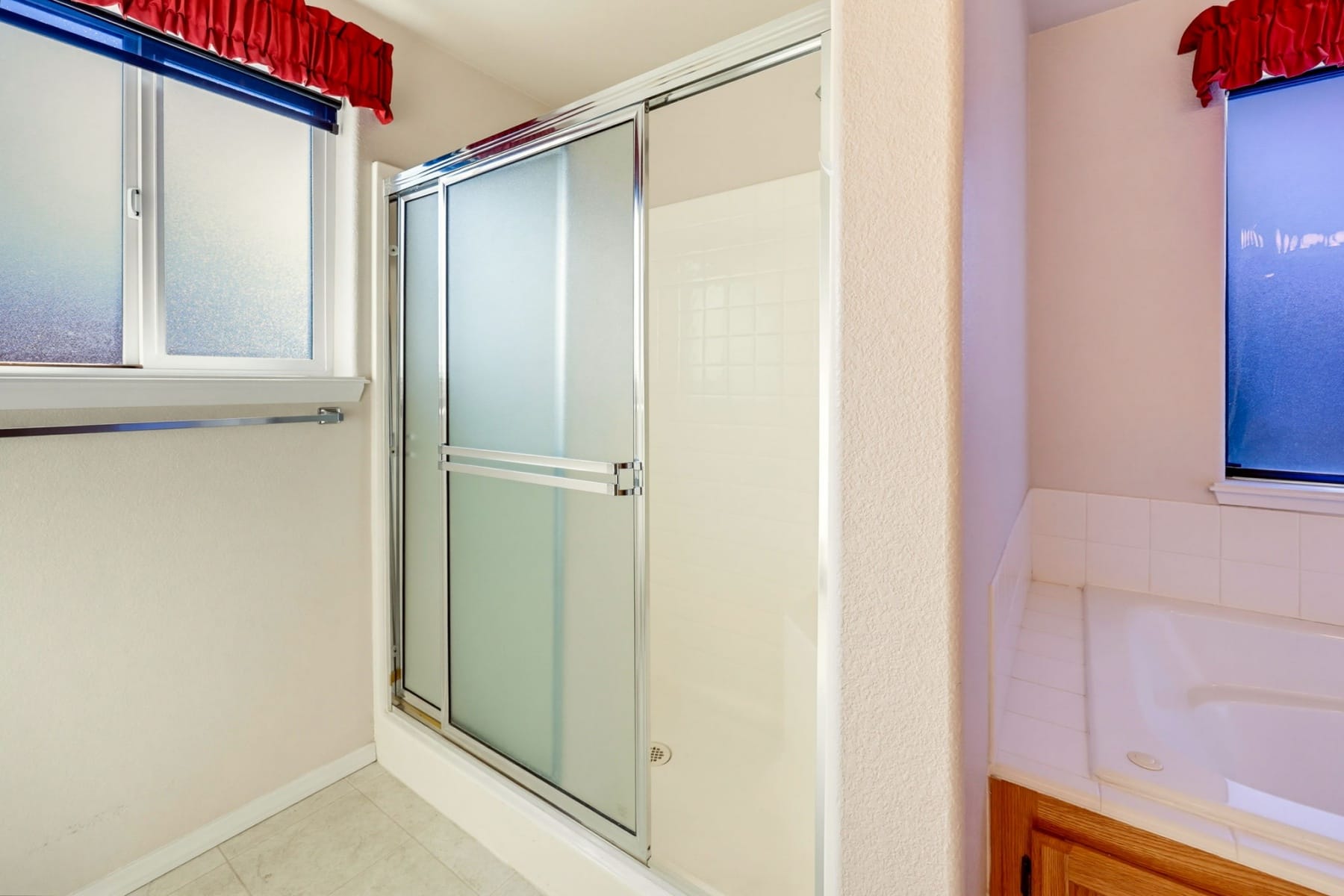  2300 Savannah Drive Central Point, OR 97502 - 物件實景