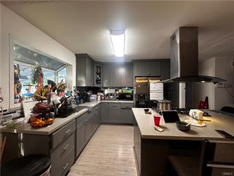 Los Angeles, California, 90002, United States, 3 Bedrooms Bedrooms, ,2 BathroomsBathrooms,Residential,For Sale,1908052