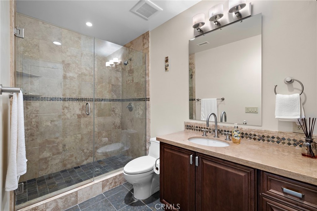 Laguna Beach, California, 92651, United States, 4 Bedrooms Bedrooms, ,5 BathroomsBathrooms,Residential,For Sale,2000559