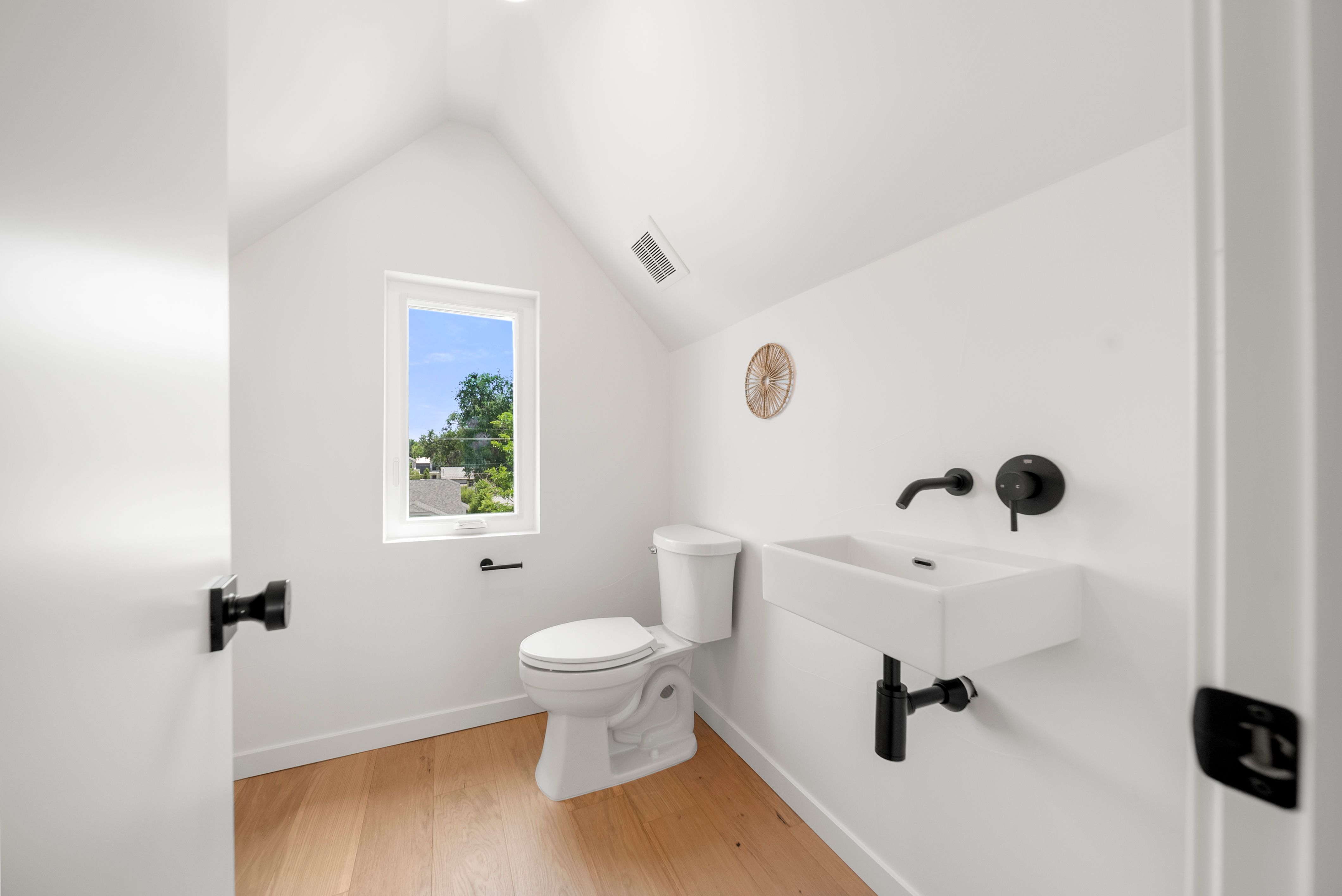  Newly Constructed Residence Redefines Modern Living - 物件實景