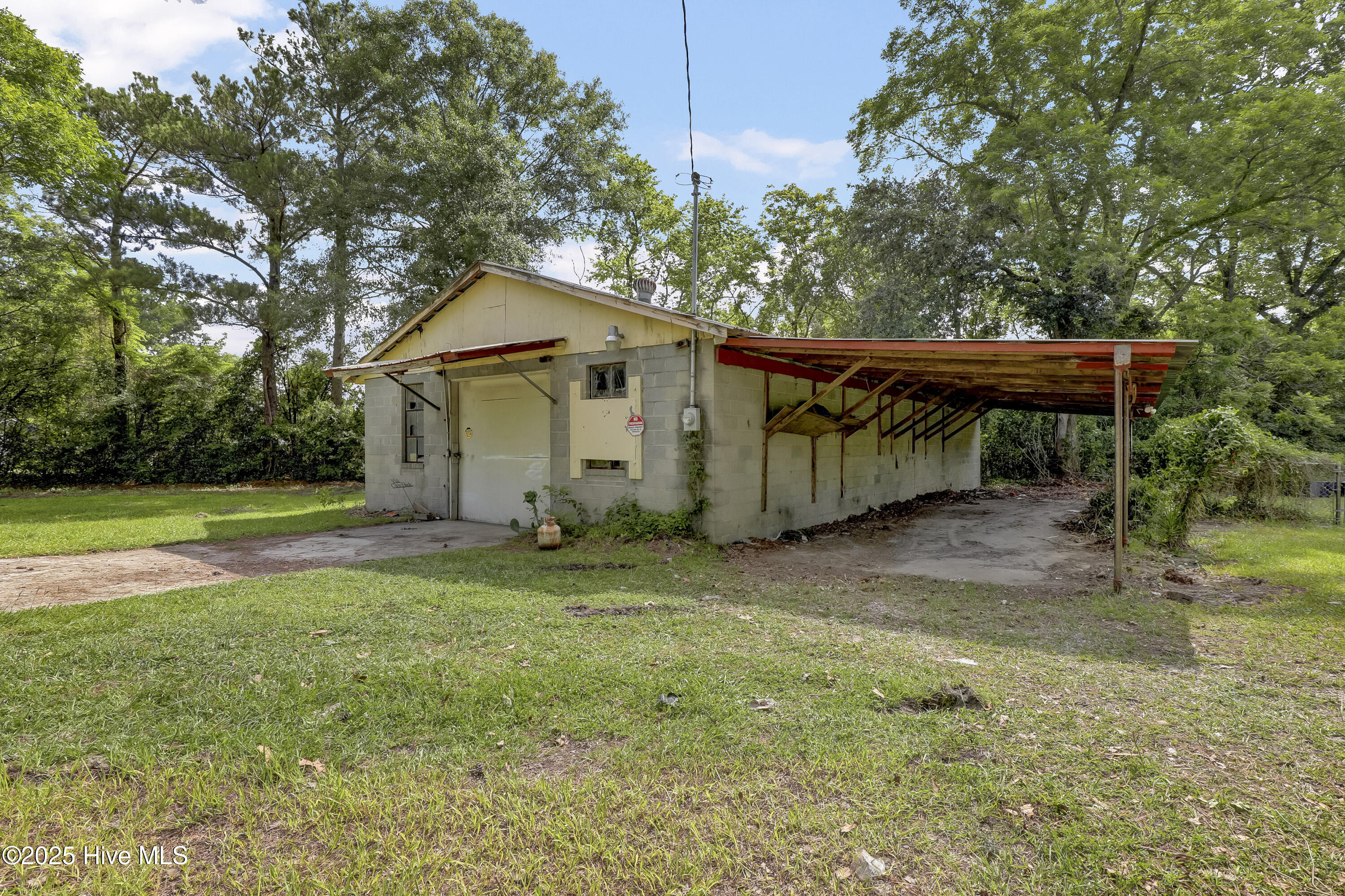 Wilmington, North Carolina, 28405, United States, 3 Bedrooms Bedrooms, ,1 BathroomBathrooms,Residential,For Sale,1866331
