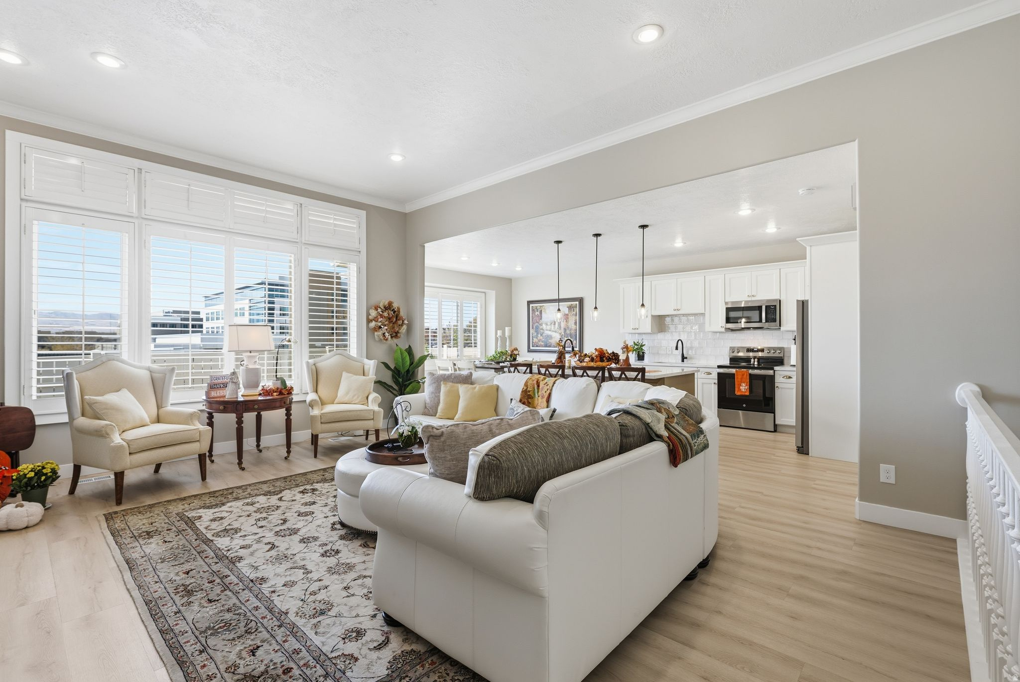 Draper, Utah, 84020, United States, 5 Bedrooms Bedrooms, ,4 BathroomsBathrooms,Residential,For Sale,2000727