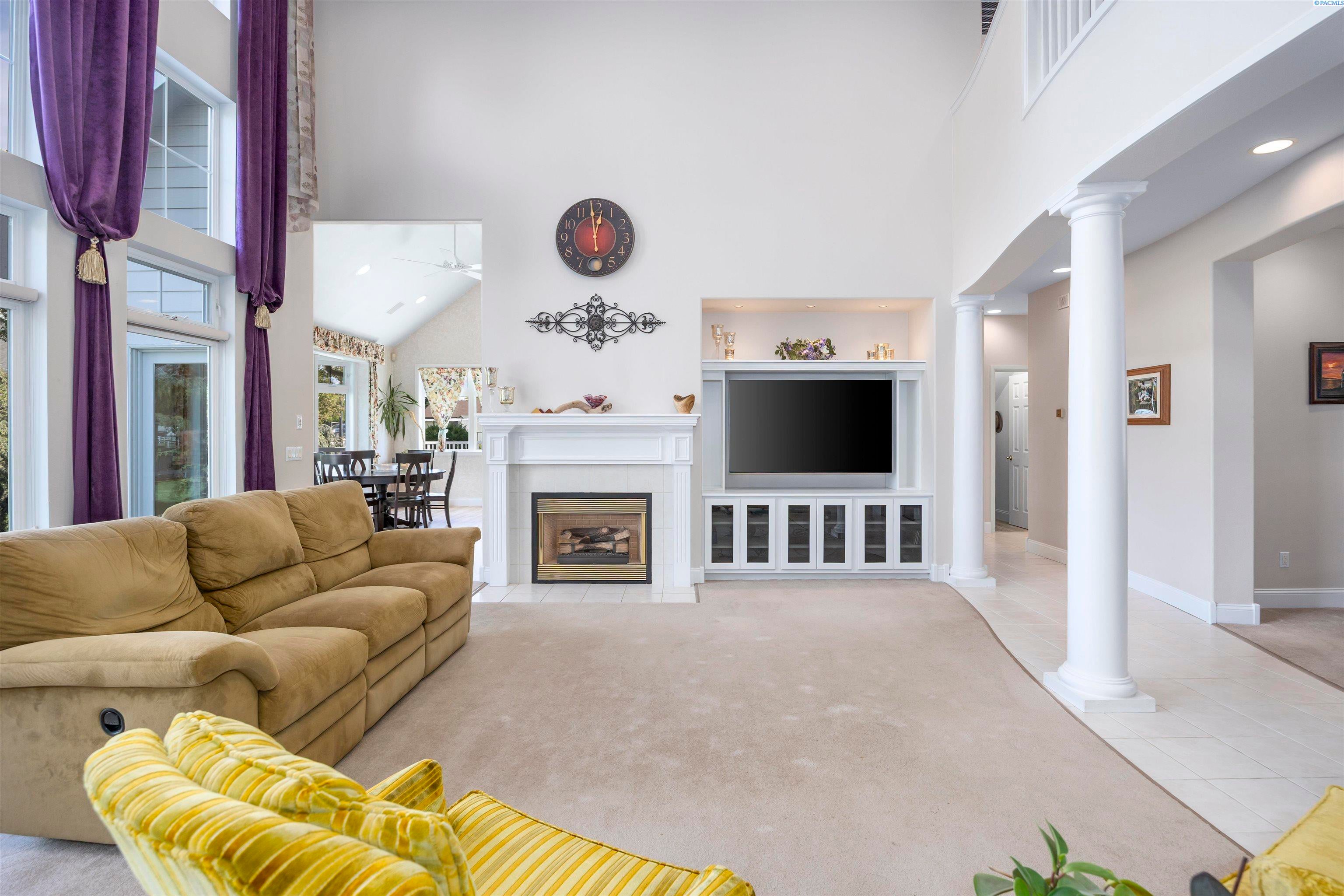 Pasco, Washington, 99301, United States, 3 Bedrooms Bedrooms, ,3 BathroomsBathrooms,Residential,For Sale,1979985