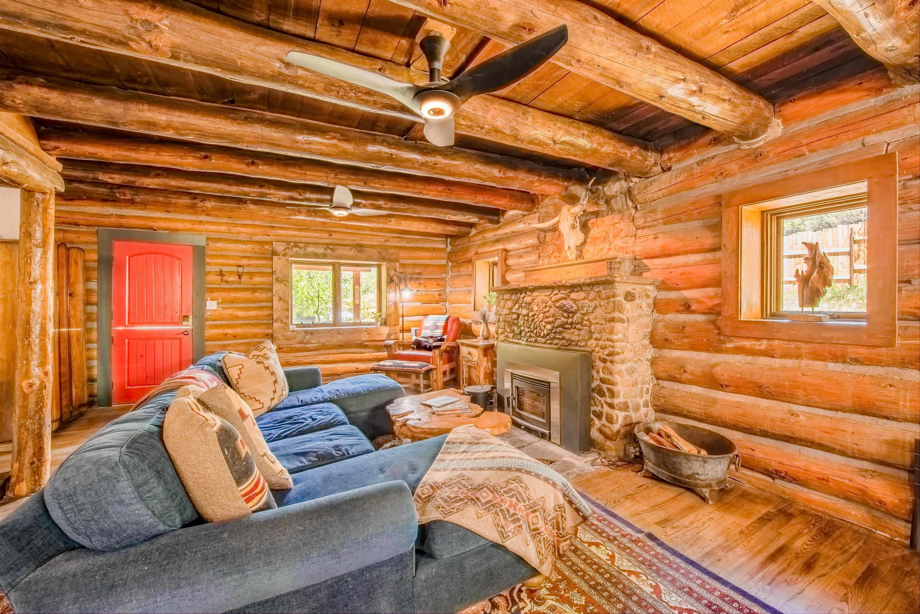 Taos, New Mexico, 87571, United States, 2 Bedrooms Bedrooms, ,2 BathroomsBathrooms,Residential,For Sale,1829499