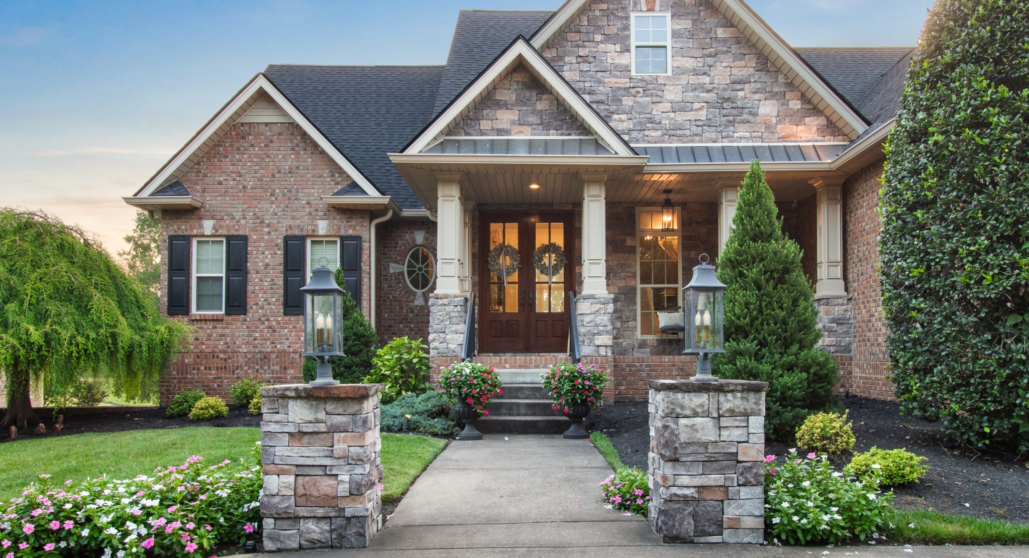 Clarksville, Tennessee, 37043, United States, 4 Bedrooms Bedrooms, ,5 BathroomsBathrooms,Residential,For Sale,1997798