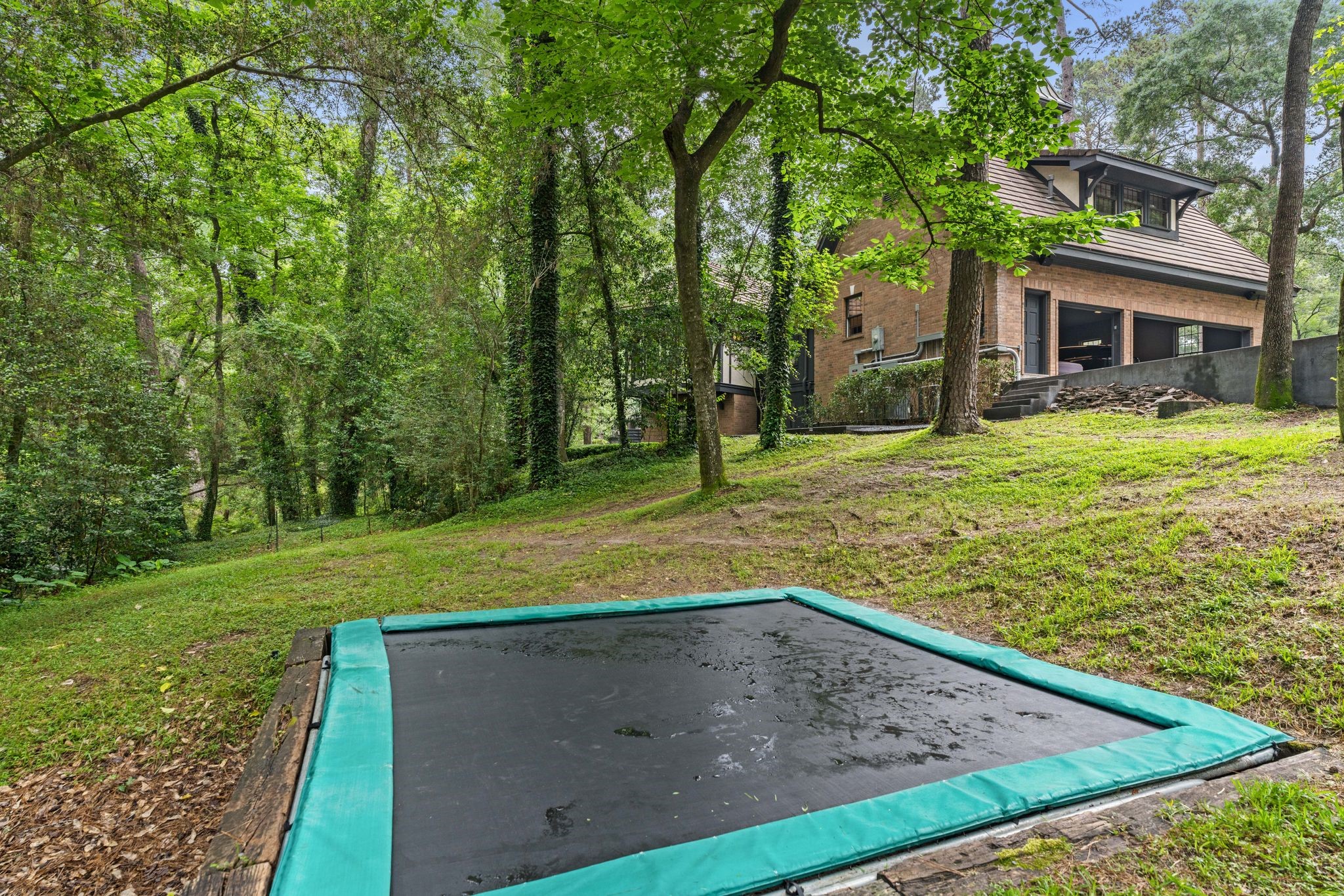  23227 Brownwood Lane - 物件實景