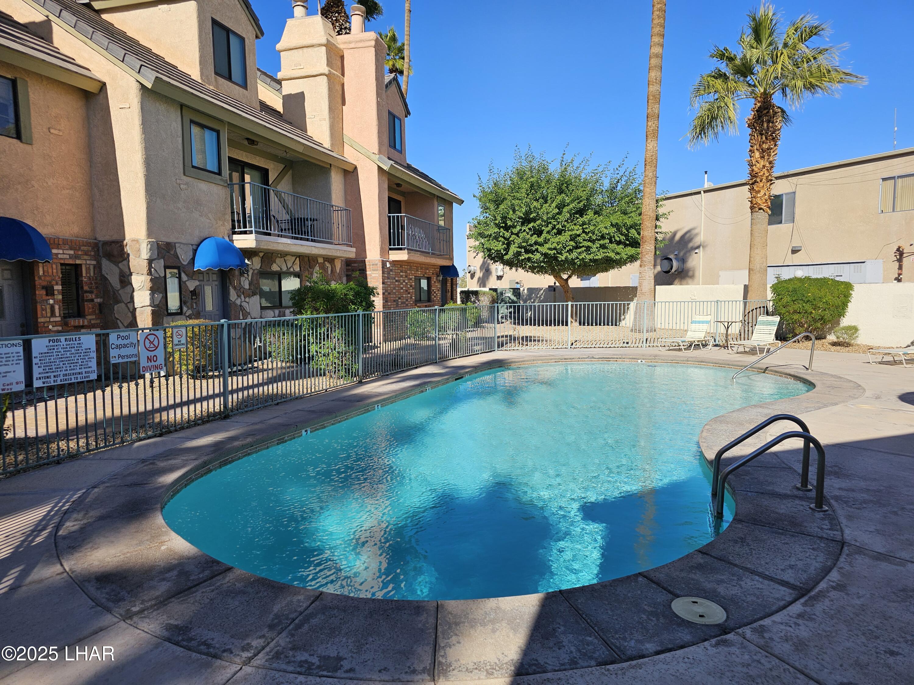 Lake Havasu City, Arizona, 86403, United States, 2 Bedrooms Bedrooms, ,3 BathroomsBathrooms,Residential,For Sale,2001999