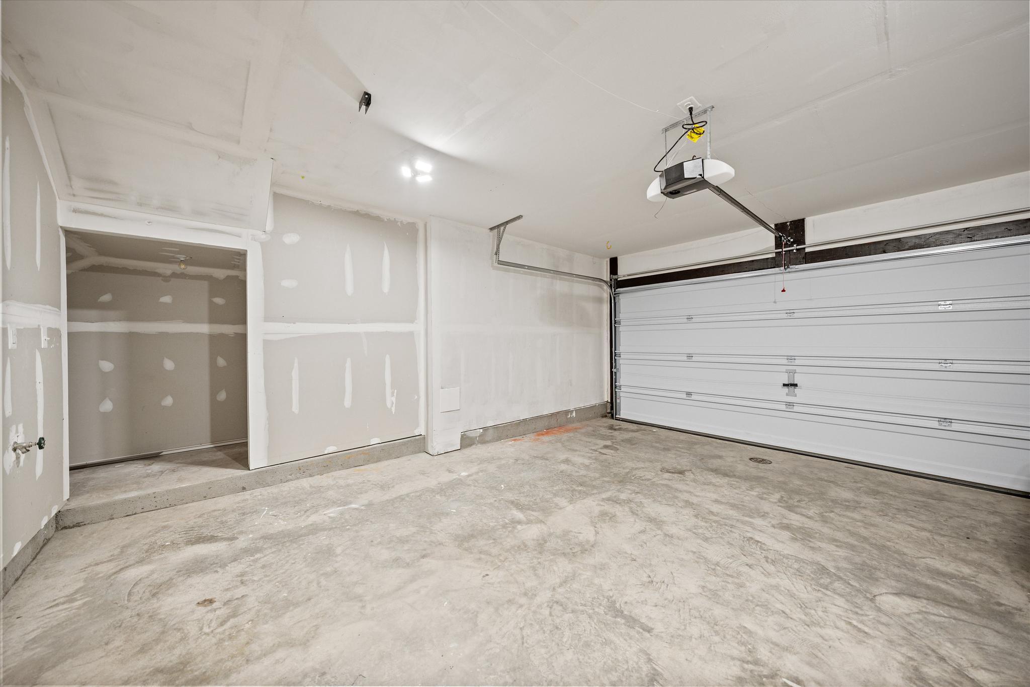  18218 Summit Pointe Drive, Triangle, VA, 22172 - 物件實景