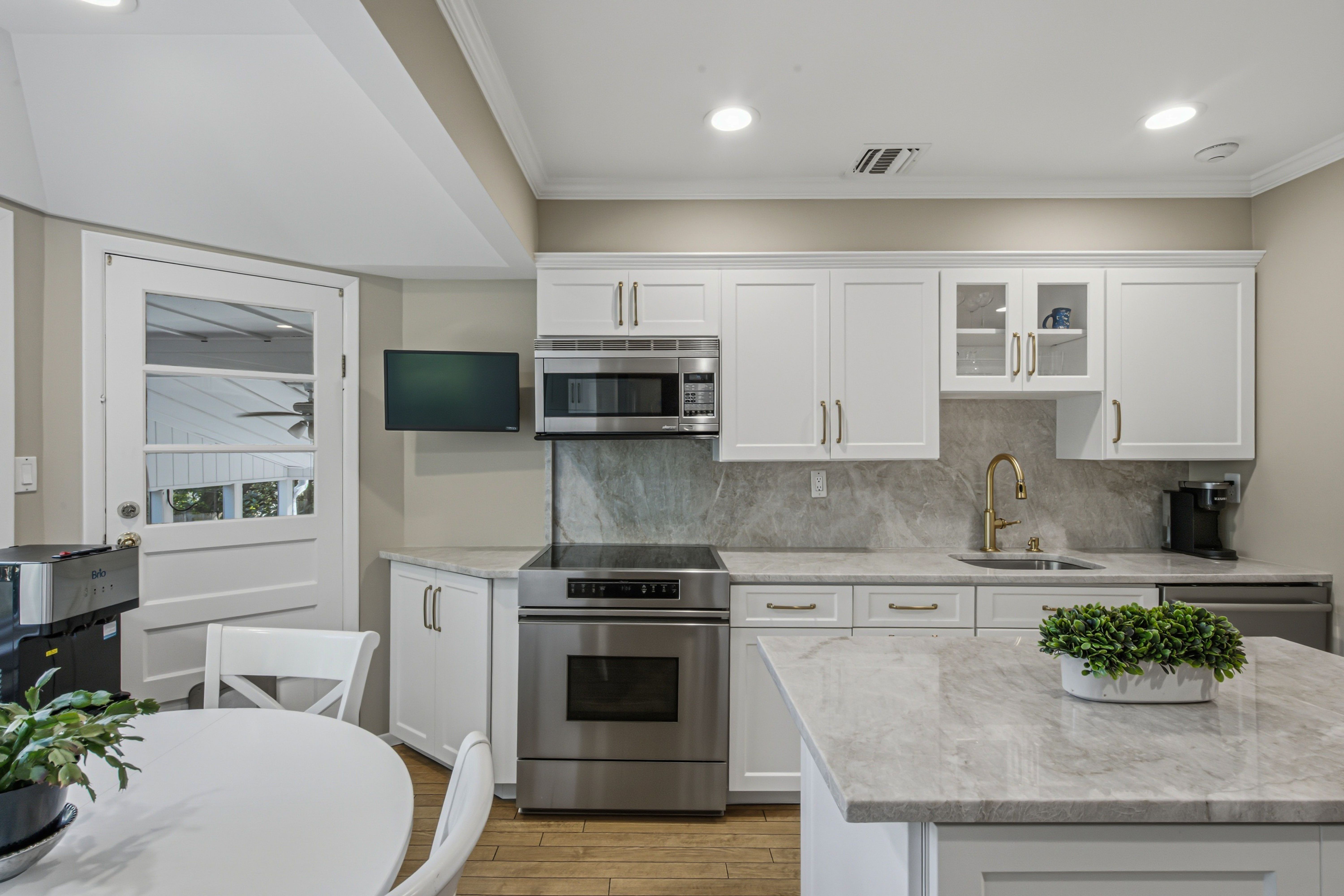  11 Tulip Lane, Port Washington, NY, 11050 - 物件實景