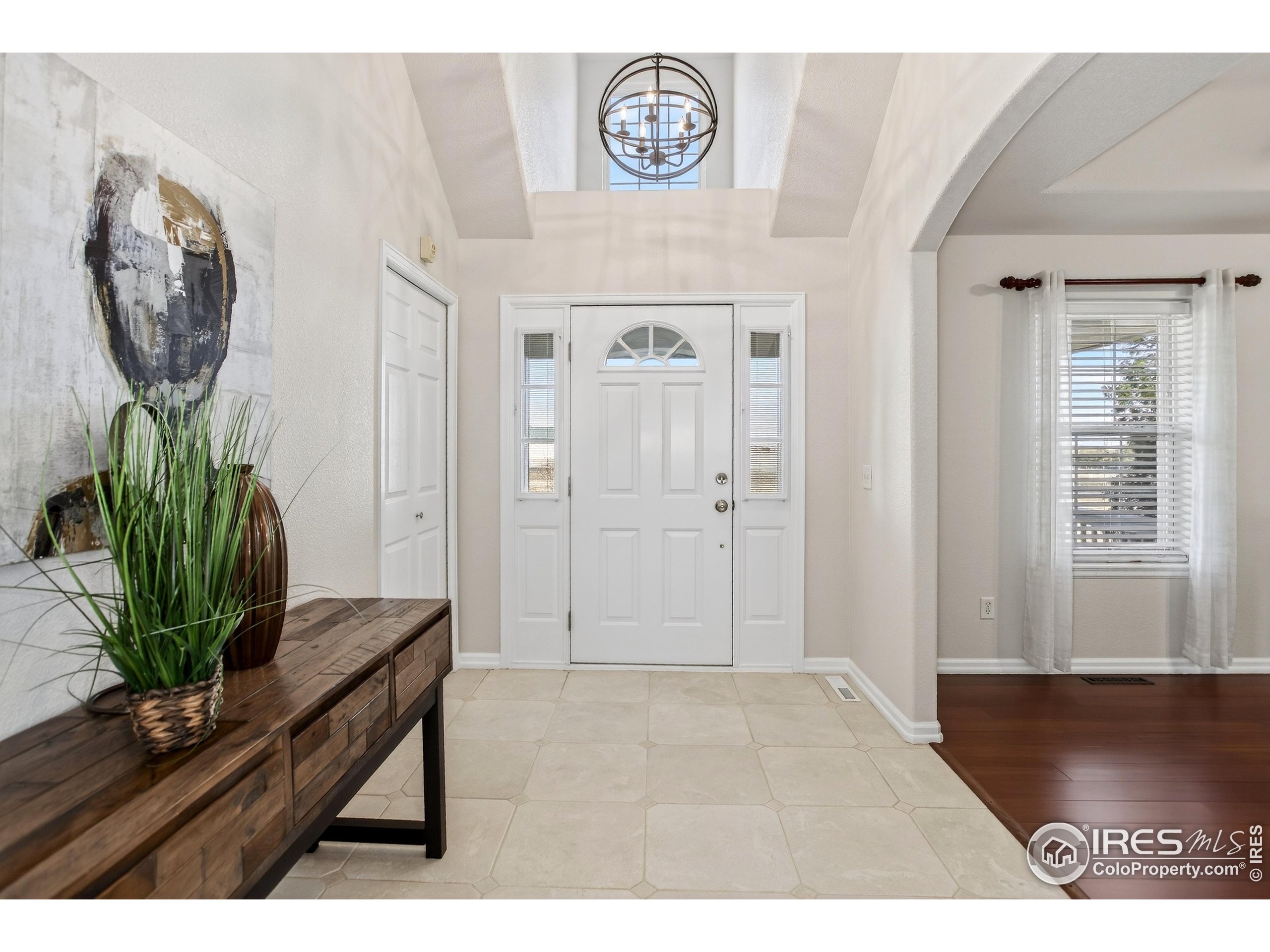 Strasburg, Colorado, 80136, United States, 3 Bedrooms Bedrooms, ,4 BathroomsBathrooms,Residential,For Sale,1991126