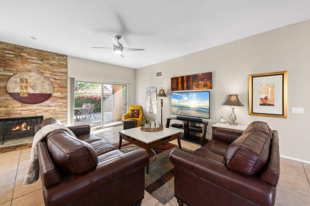 Palm Desert, California, 92260, United States, 3 Bedrooms Bedrooms, ,1 BathroomBathrooms,Residential,For Sale,1998682