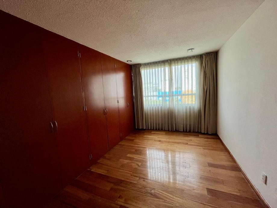 Ej?rcito Nacional, Miguel Hidalgo, Ciudad de México, 11550, Mexico, 3 Bedrooms Bedrooms, ,2 BathroomsBathrooms,Residential,For Sale,Ej?rcito Nacional,1676662