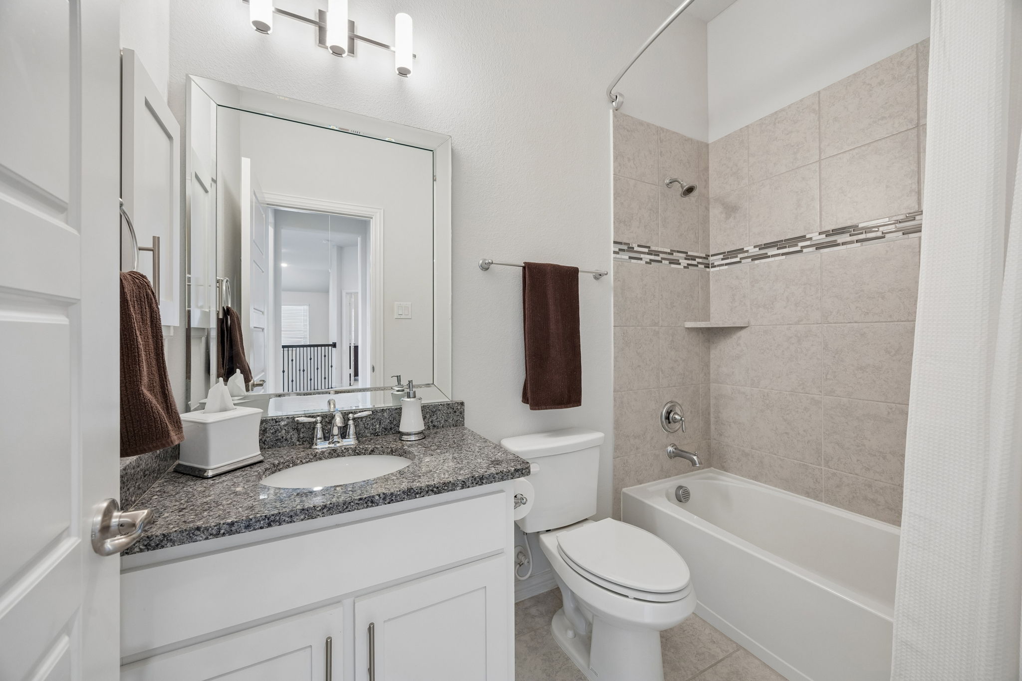  261 Golden Gate Drive, Richardson, TX, 75080 - 物件實景