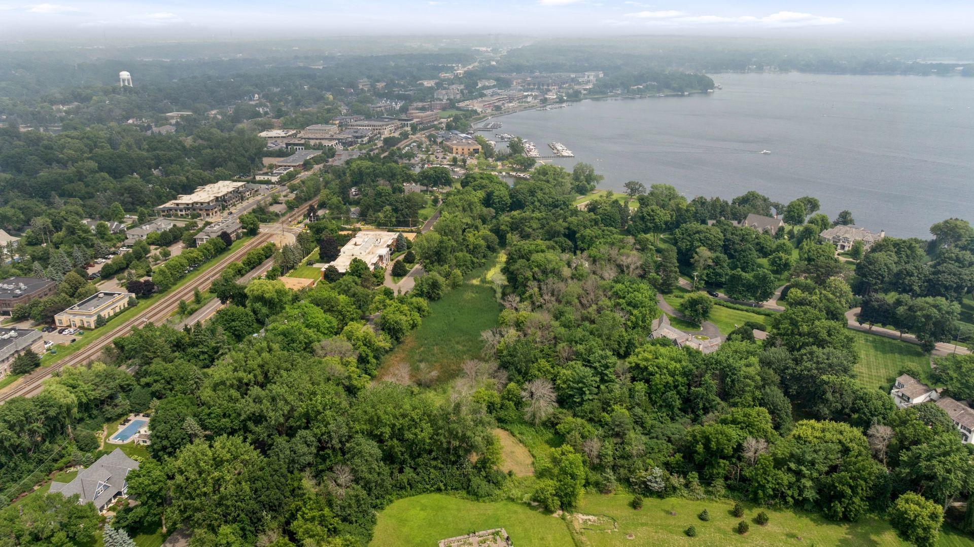 Wayzata, Minnesota, 55391, United States, 4 Bedrooms Bedrooms, ,3 BathroomsBathrooms,Residential,For Sale,1906742