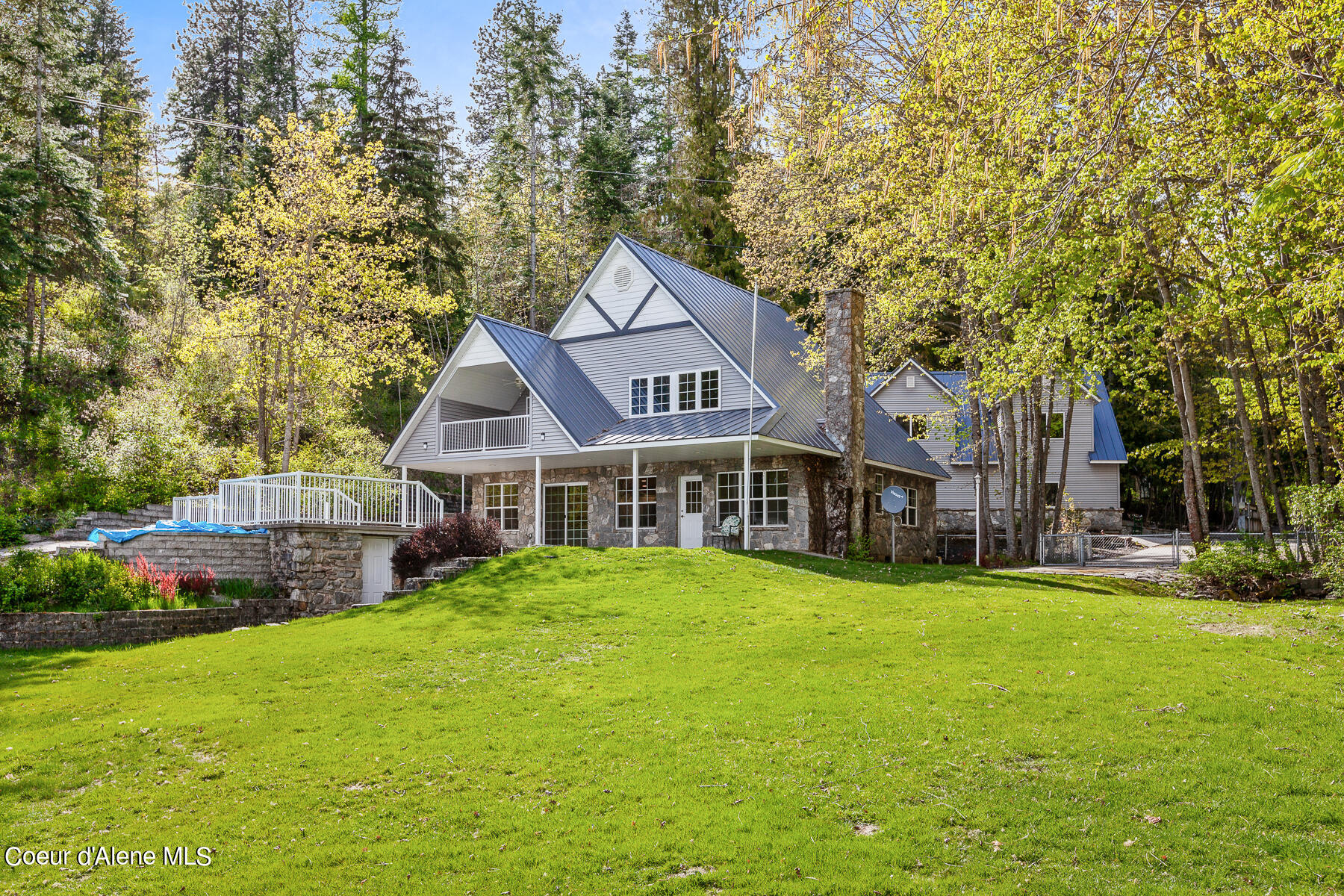 Coeur d'Alene, Idaho, 83814, United States, 5 Bedrooms Bedrooms, ,3 BathroomsBathrooms,Residential,For Sale,1976394