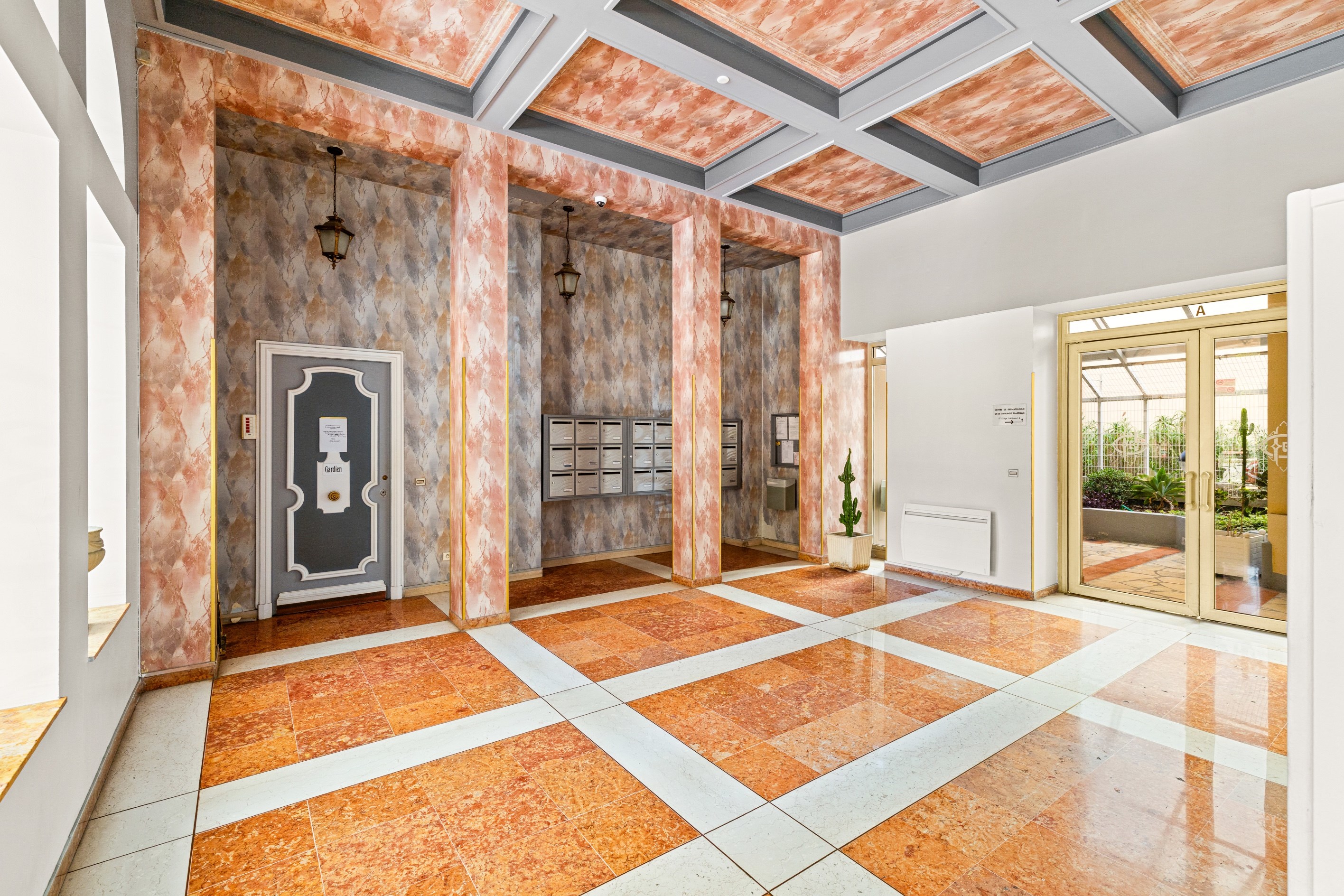  Nice Coulée Verte, Grand Hôtel : renovated 3-bedroom apartment with terrace - 物件實景