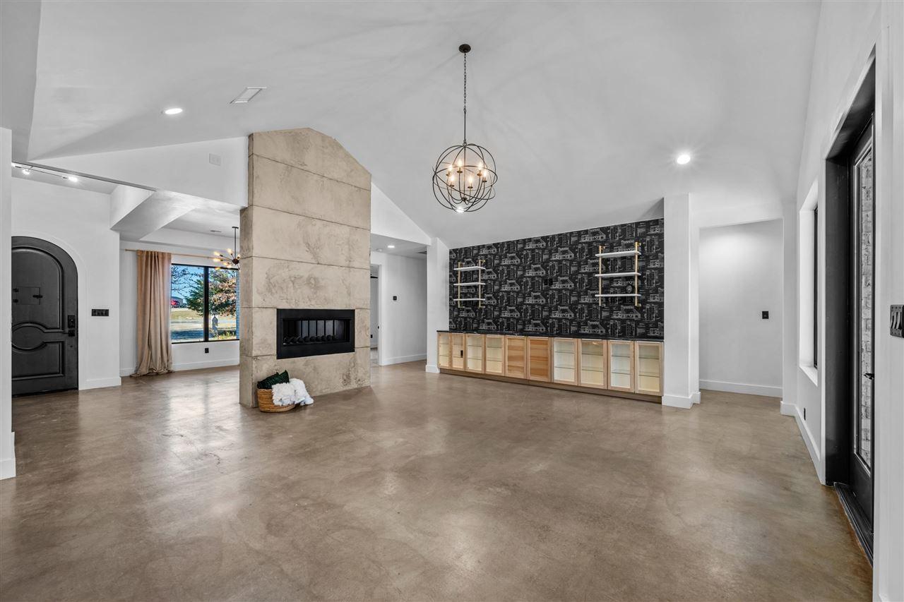 Elgin, Oklahoma, 73538, United States, 4 Bedrooms Bedrooms, ,1 BathroomBathrooms,Residential,For Sale,2000141